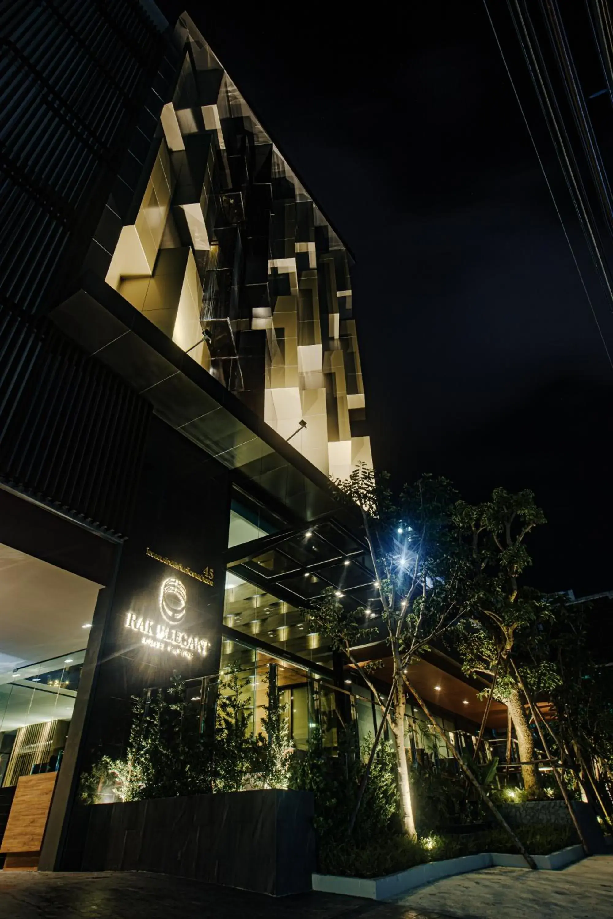 Property building in Rak Elegant Hotel Patong Property building in Rak Elegant Hotel Patong