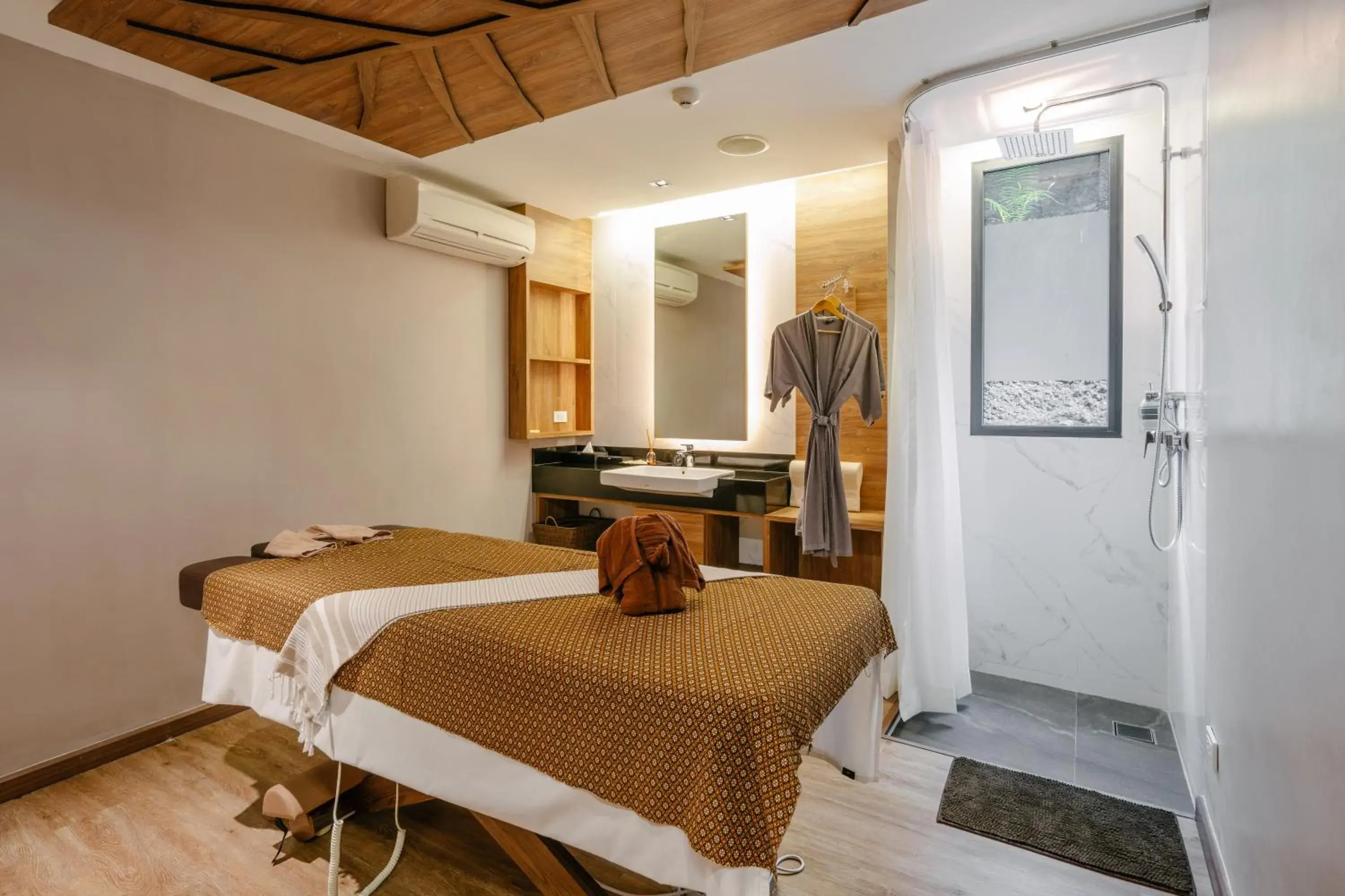Spa and wellness centre/facilities, Bed in Rak Elegant Hotel Patong Spa and wellness centre/facilities, Bed in Rak Elegant Hotel Patong