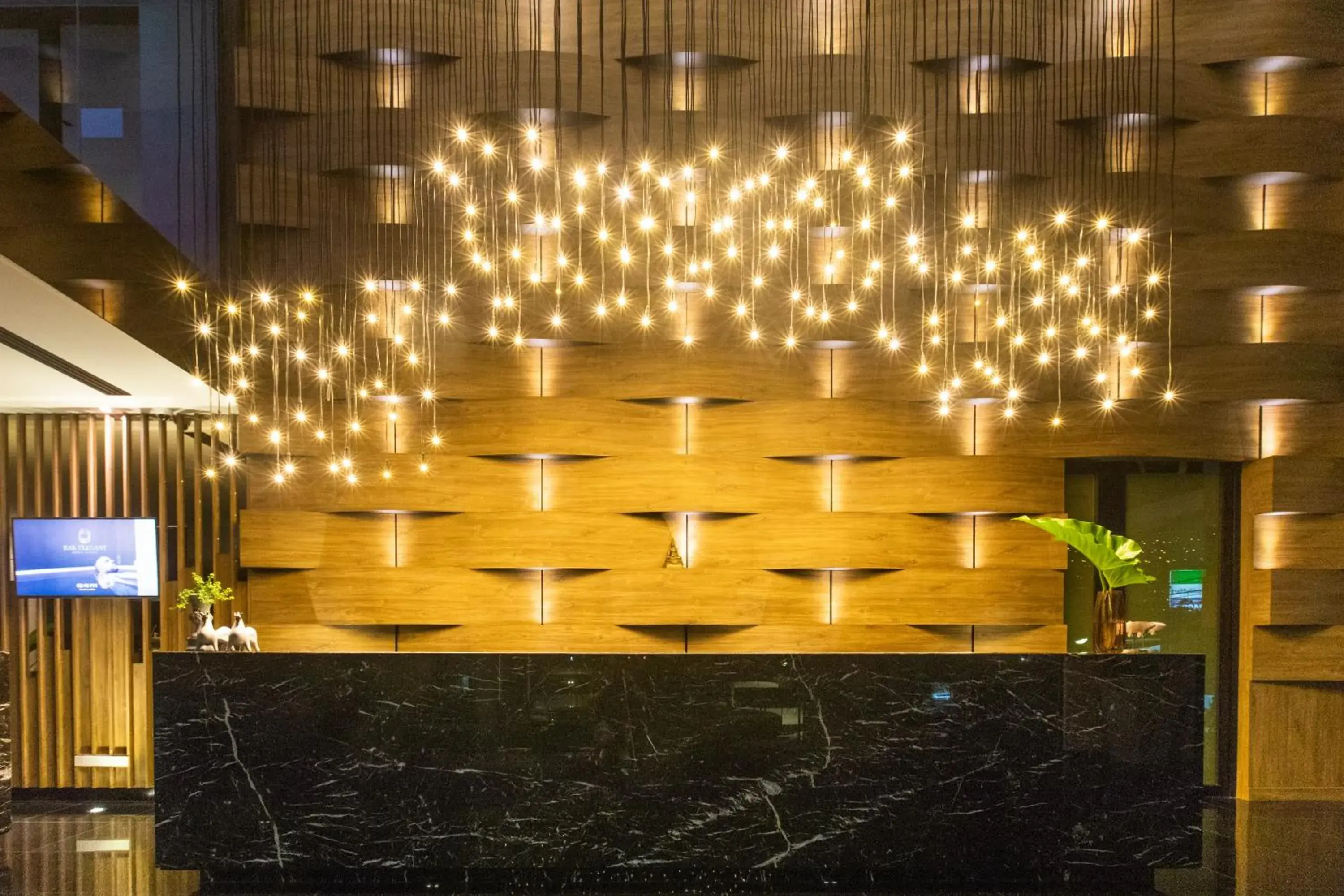 Lobby or reception in Rak Elegant Hotel Patong Lobby or reception in Rak Elegant Hotel Patong