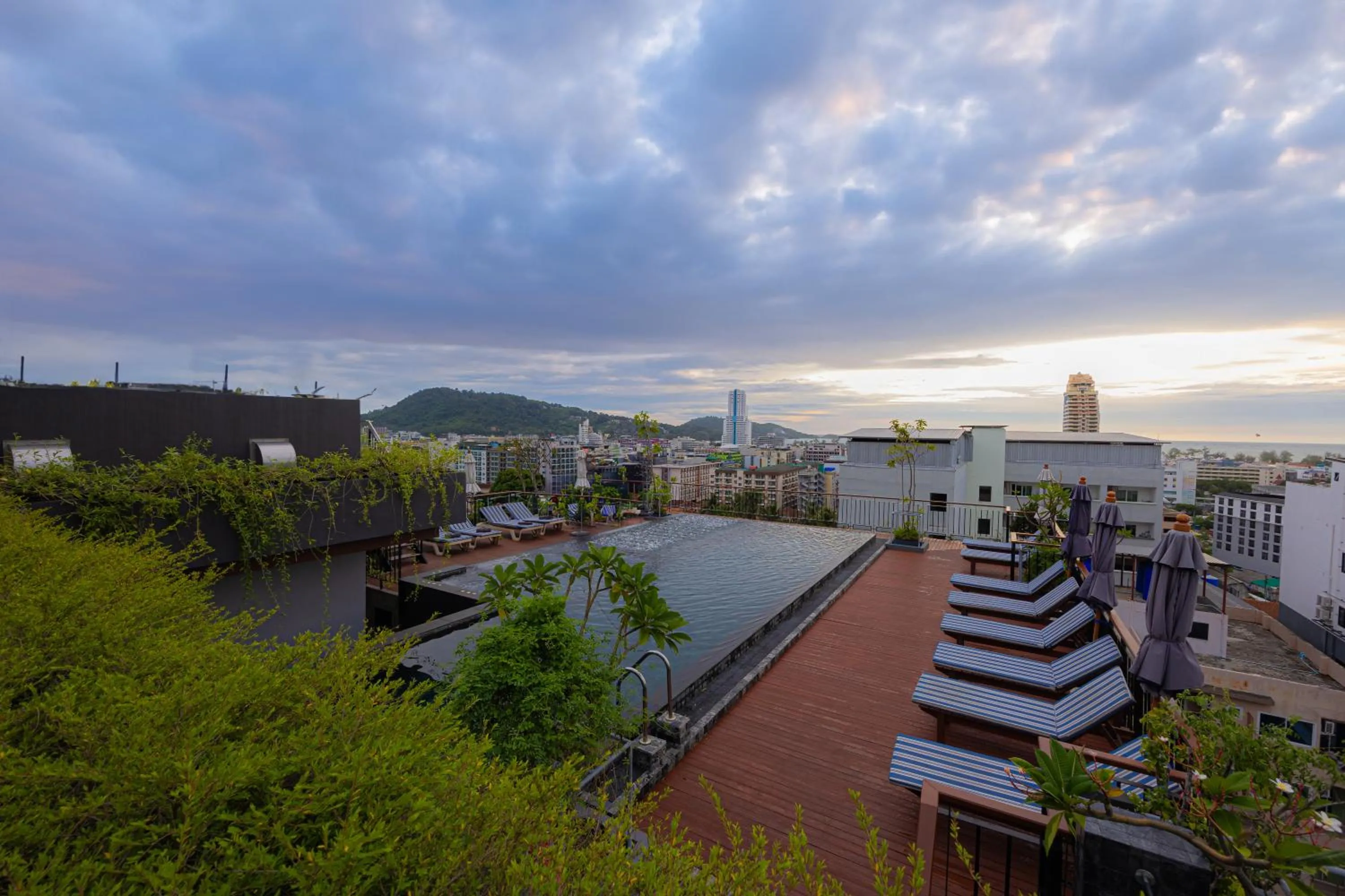 Property building in Rak Elegant Hotel Patong