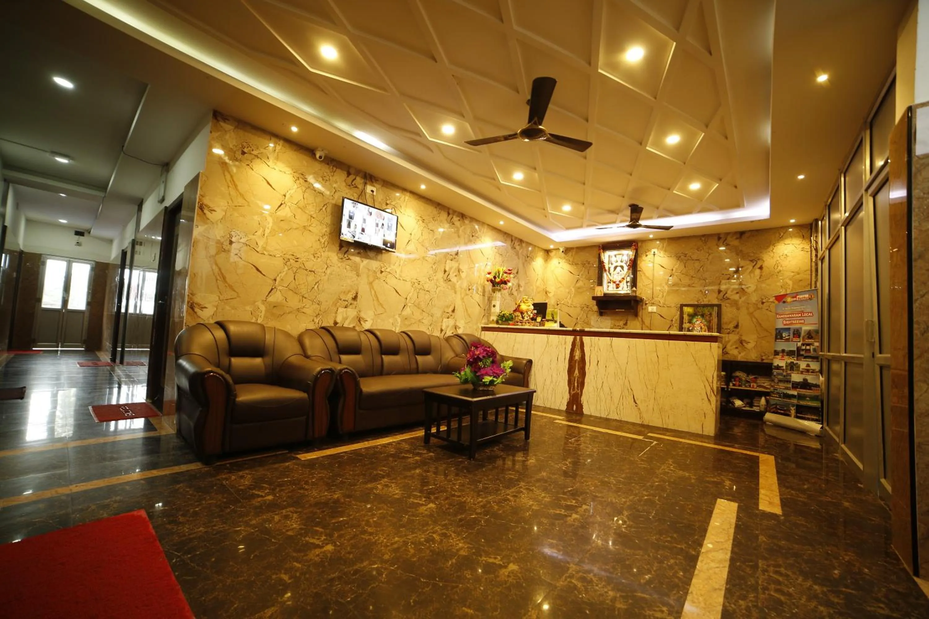 Lobby or reception in Hotel Ragavendra Rameswaram