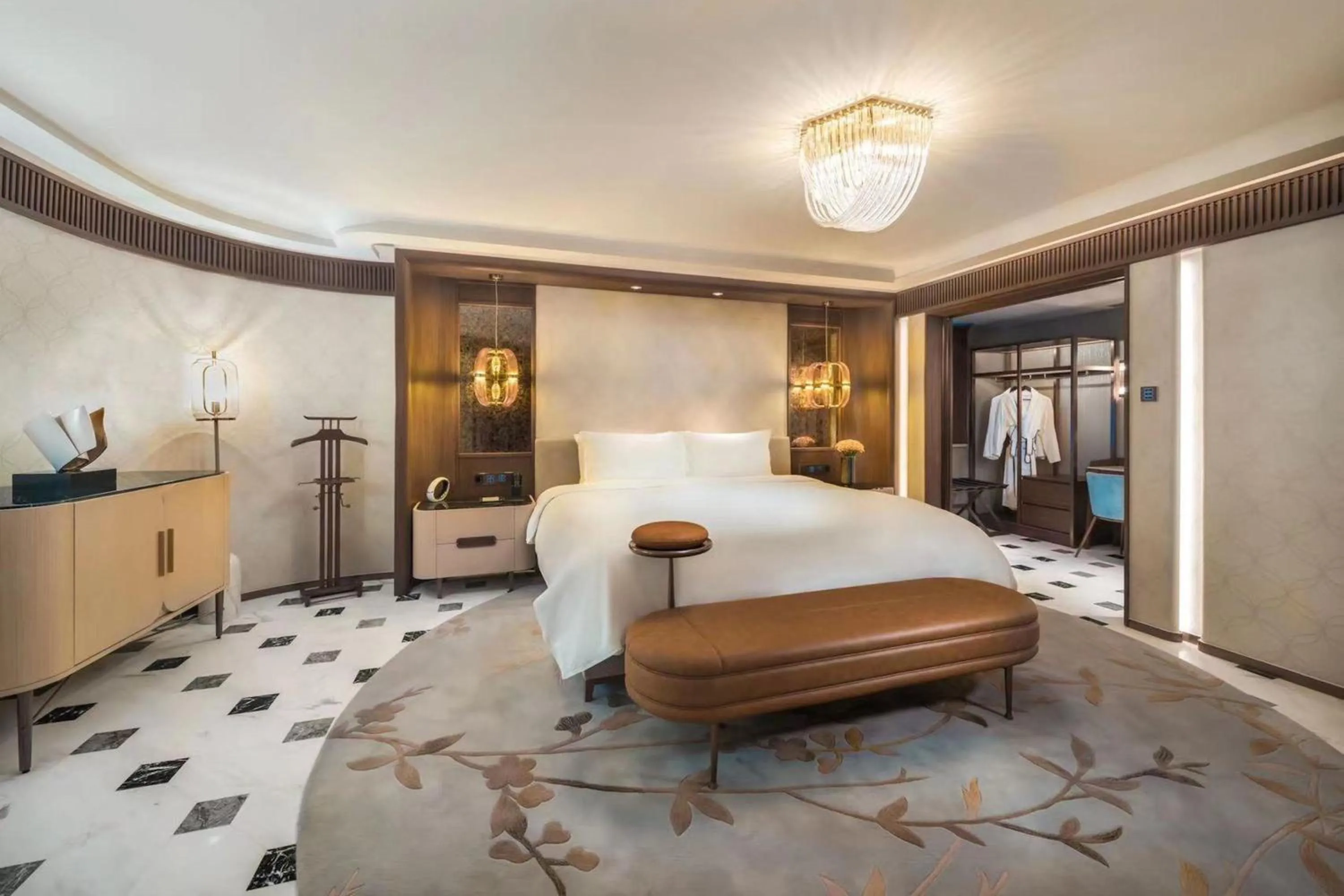 Photo of the whole room, Bed in The Westin Shenyang