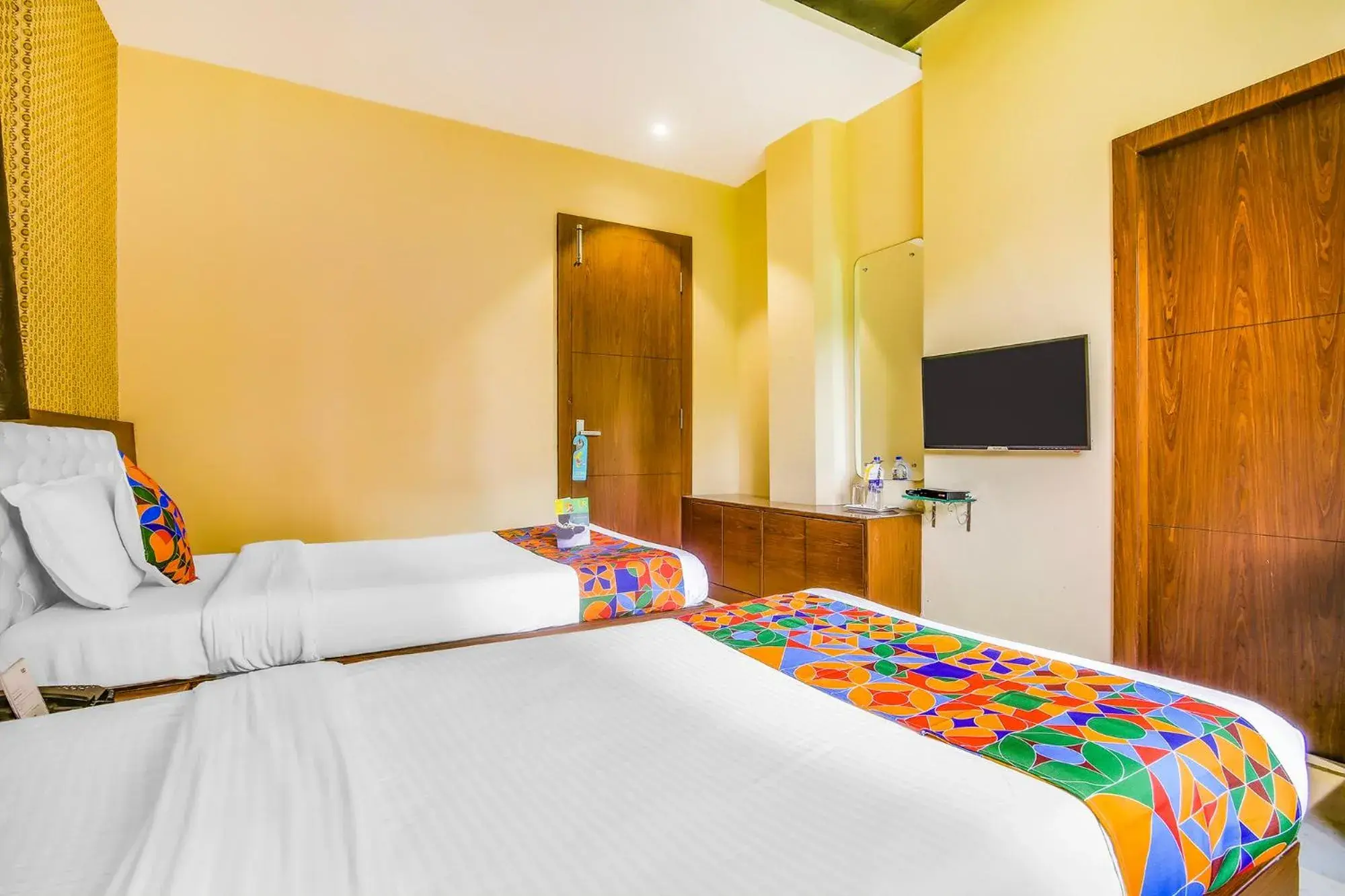 Bedroom, Bed in FabHotel Luxor - Nr Acropolis Mall Bedroom, Bed in FabHotel Luxor - Nr Acropolis Mall