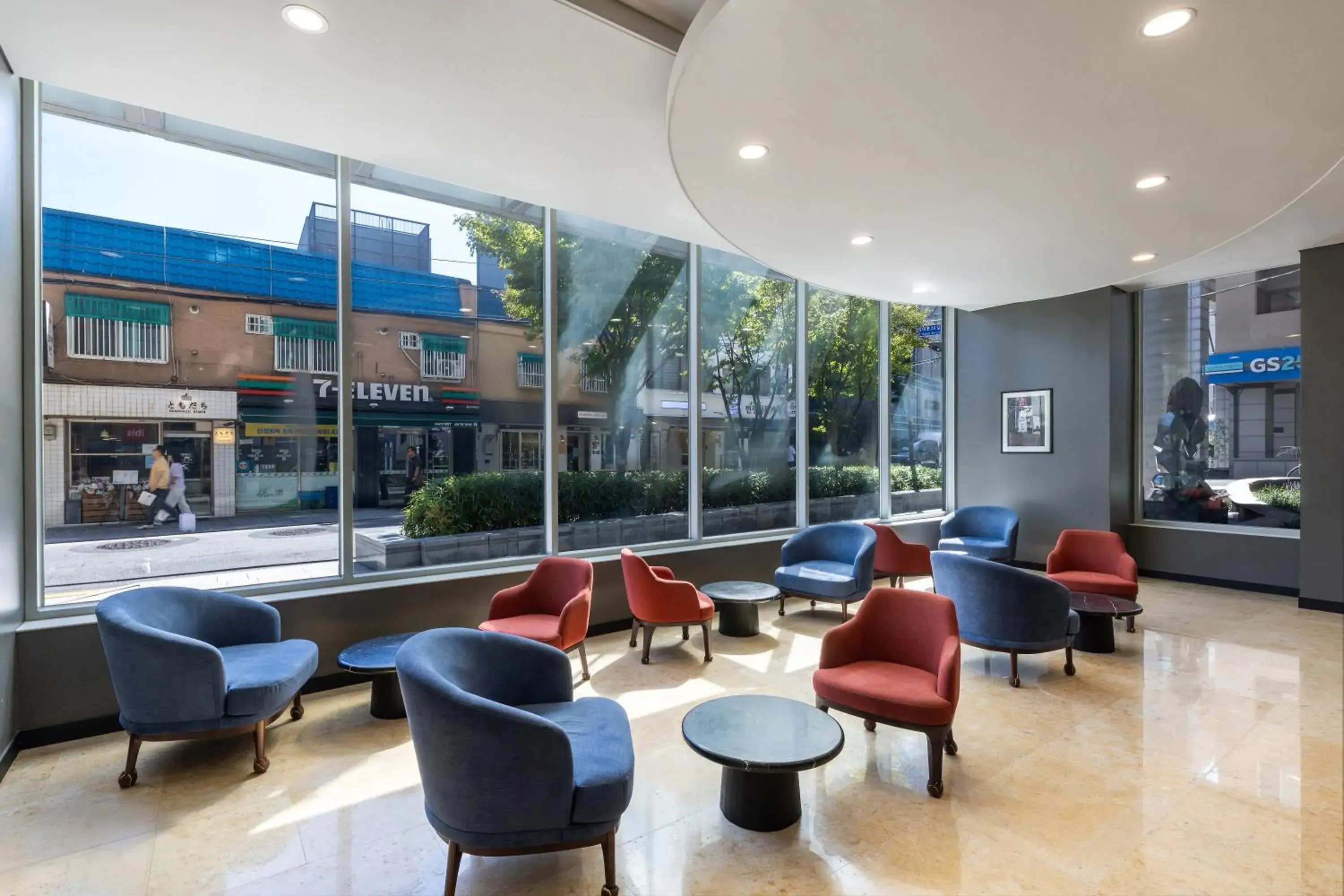 Lobby or reception in ibis Ambassador Seoul Insadong-Newly renovated in 2025 Lobby or reception in ibis Ambassador Seoul Insadong-Newly renovated in 2025