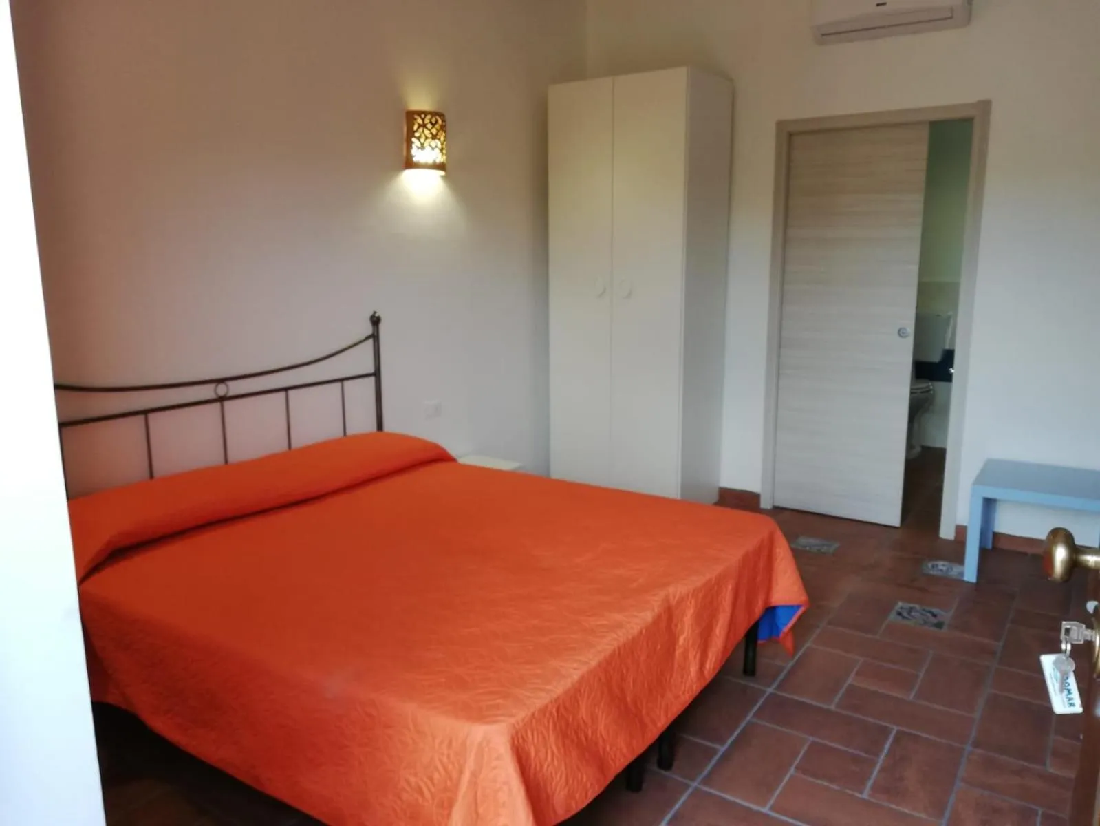 Bed in LudoMar Country Residence - Rooms & Apartments