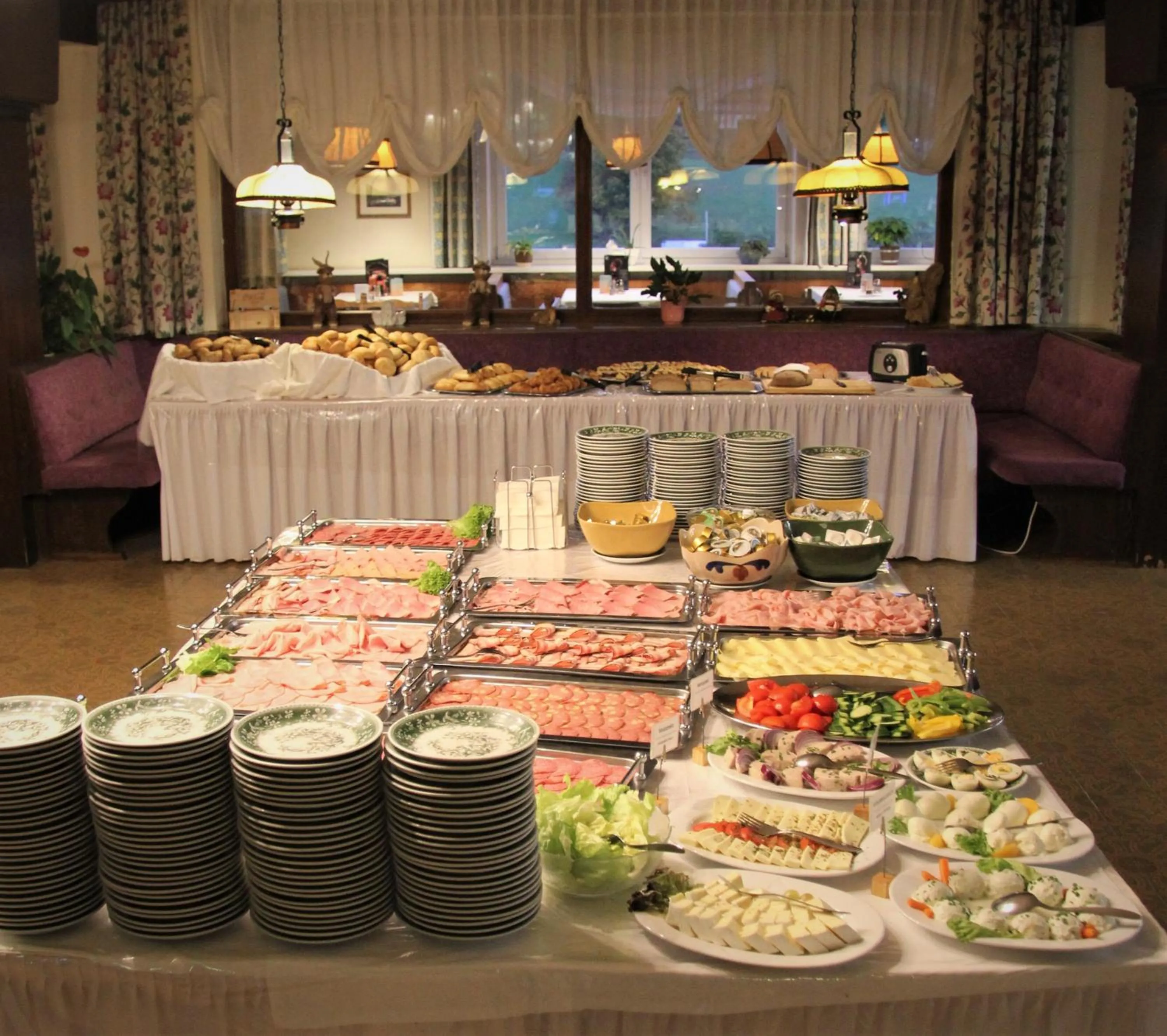 Breakfast in Hotel Post