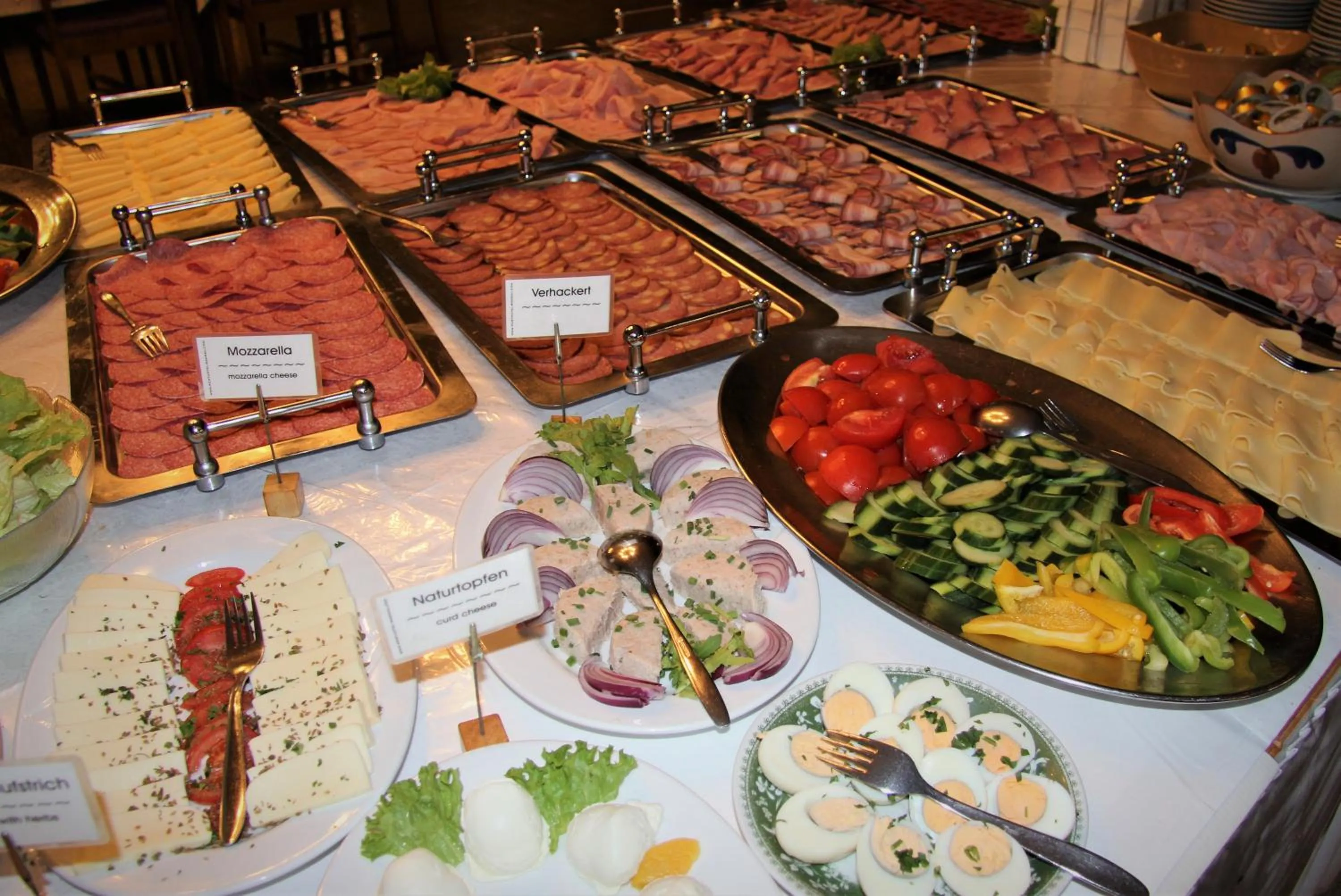 Breakfast in Hotel Post