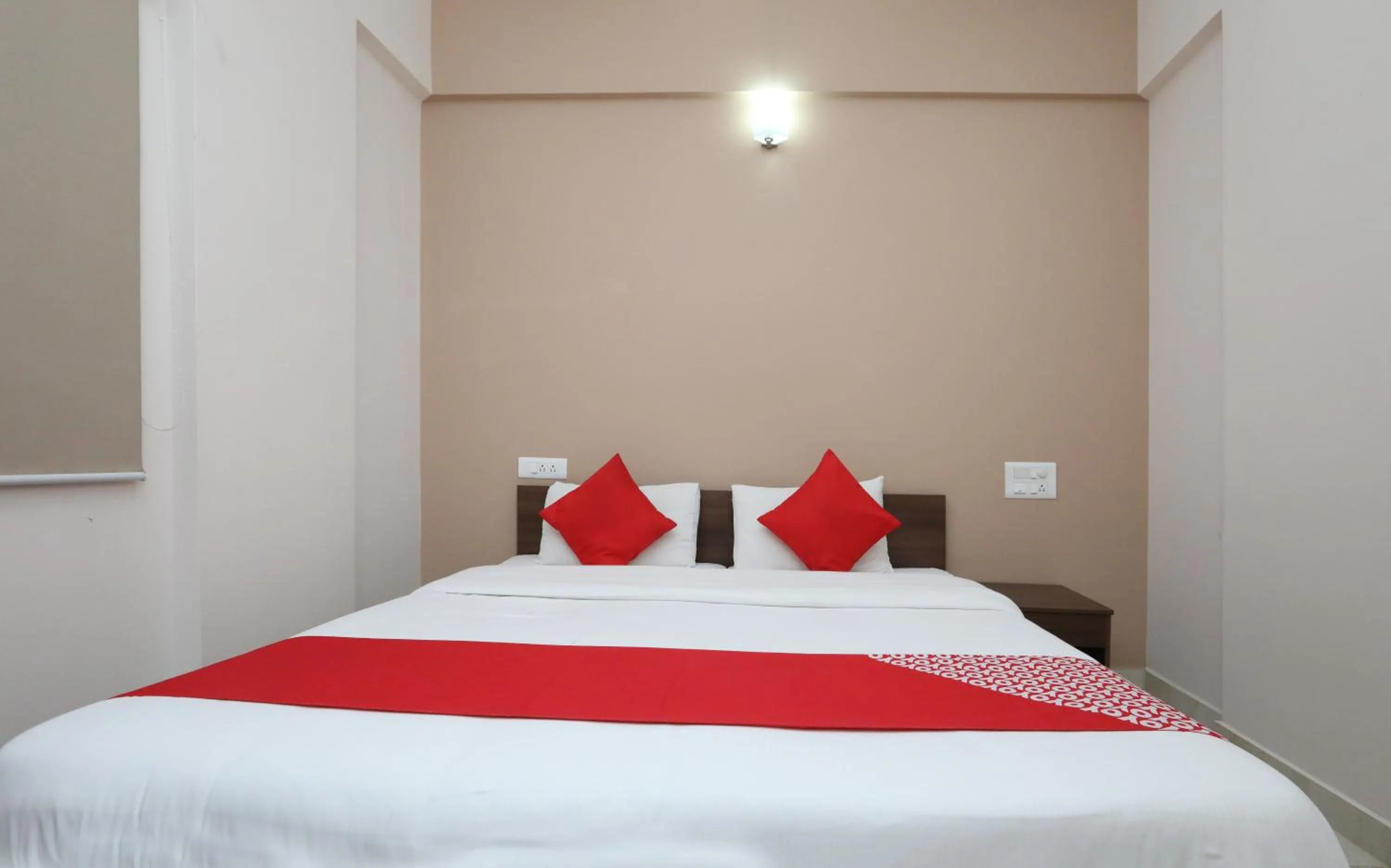 Bedroom, Bed in Super Hotel O Indra Comforts