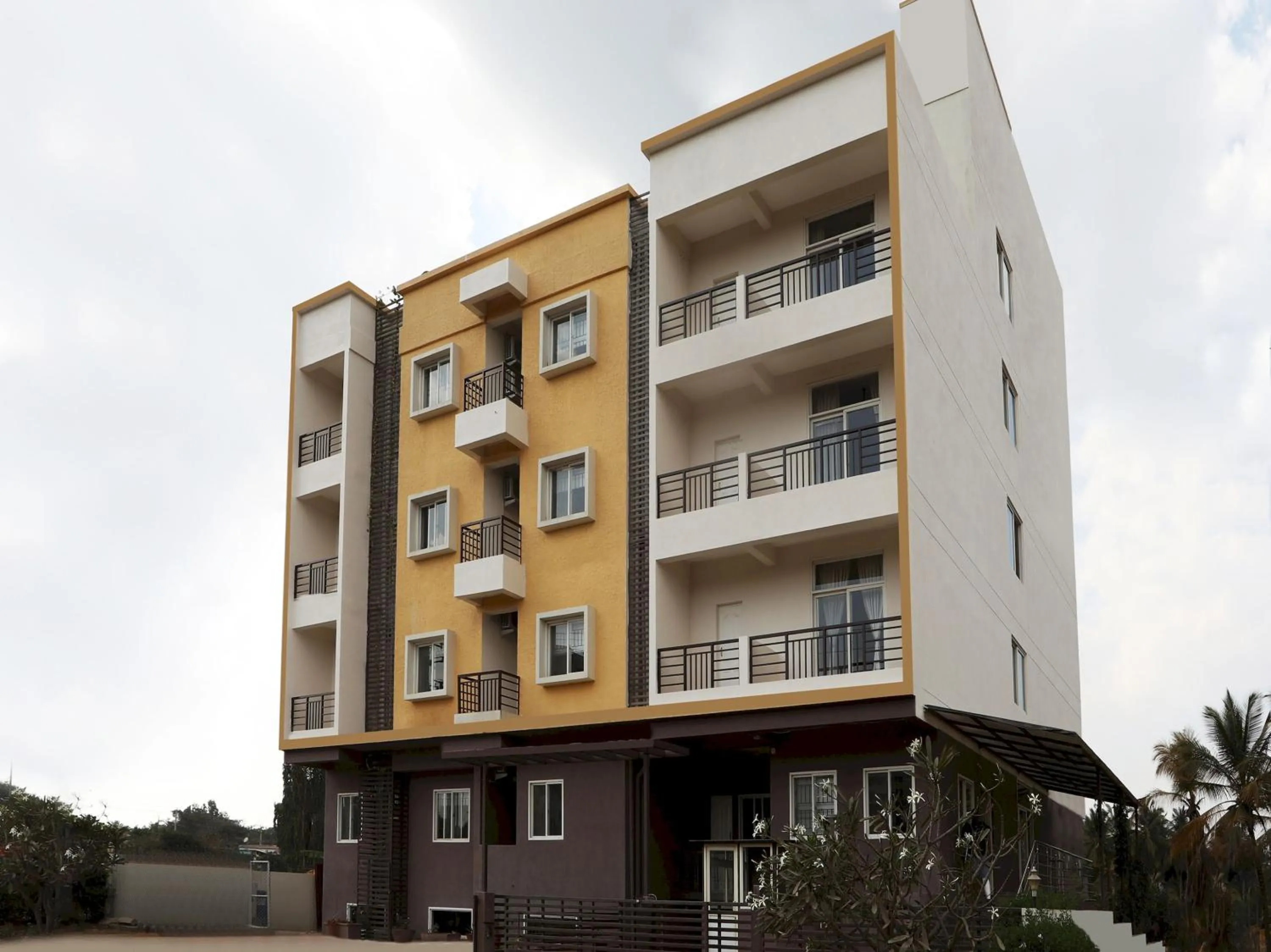 Facade/entrance in Super Hotel O Indra Comforts