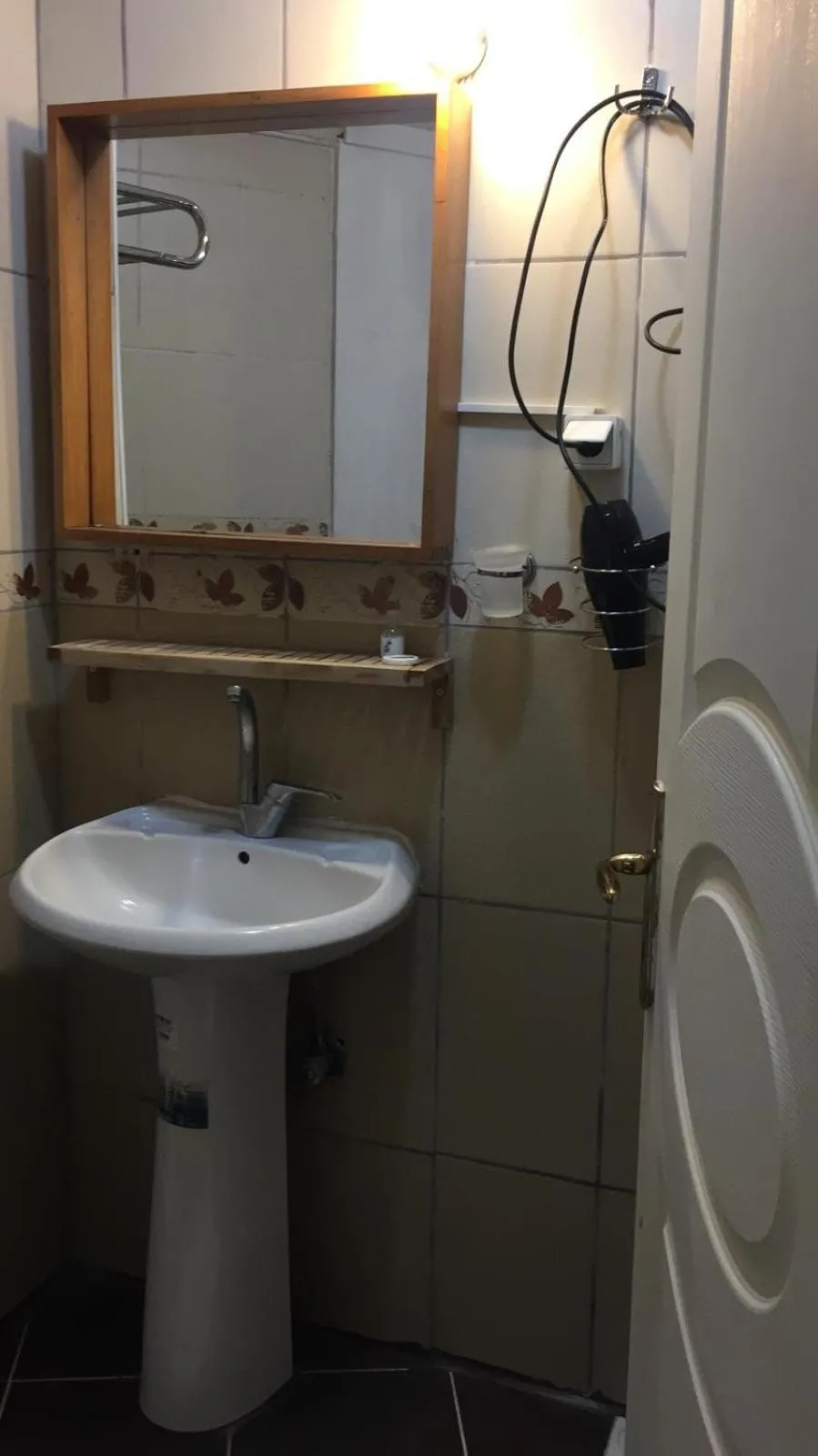 Divan Wooden Guesthouse