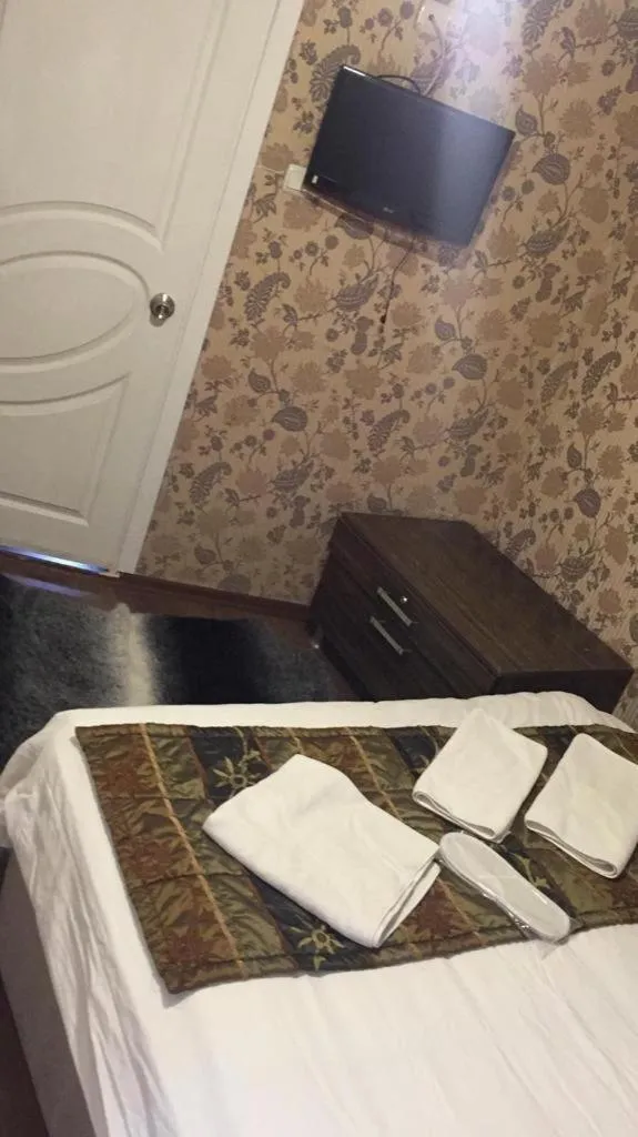 Divan Wooden Guesthouse