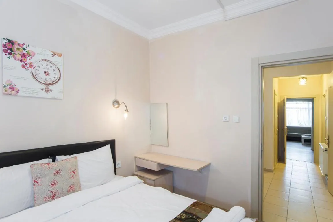 Divan Wooden Guesthouse