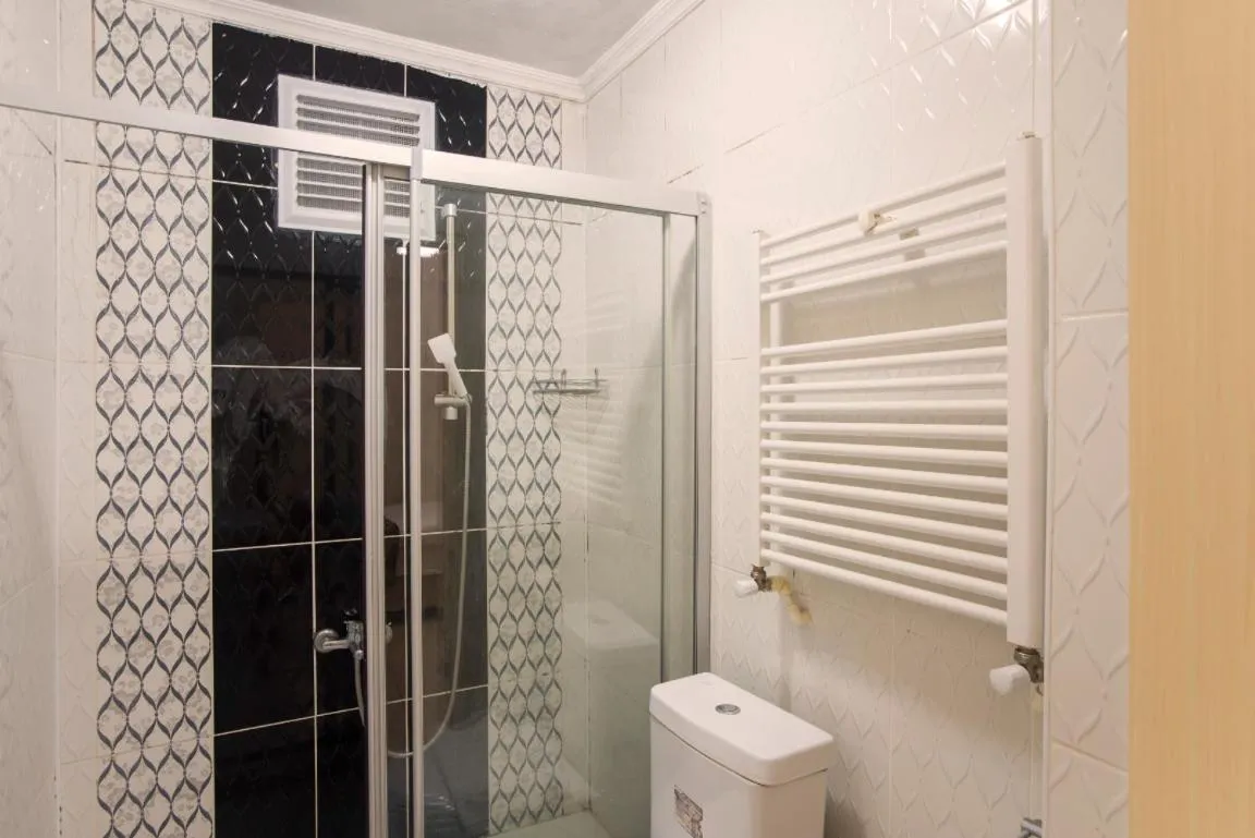 Divan Wooden Guesthouse