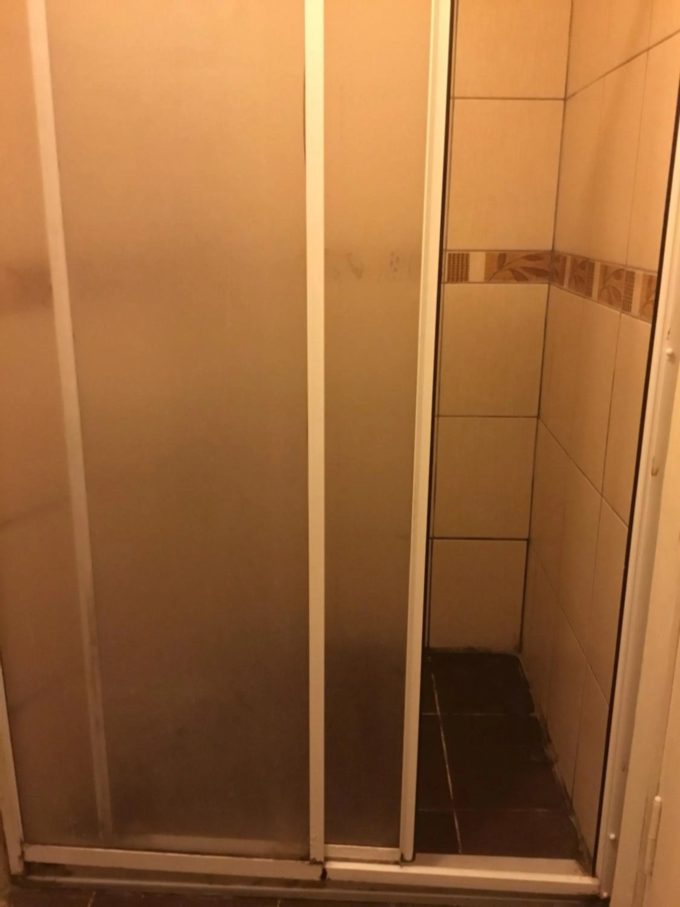 Divan Wooden Guesthouse