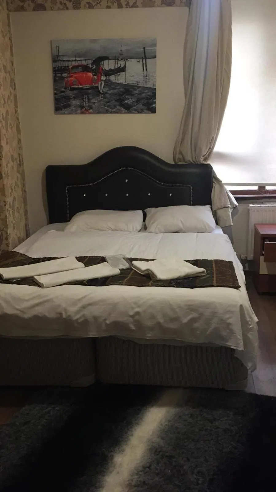 Divan Wooden Guesthouse