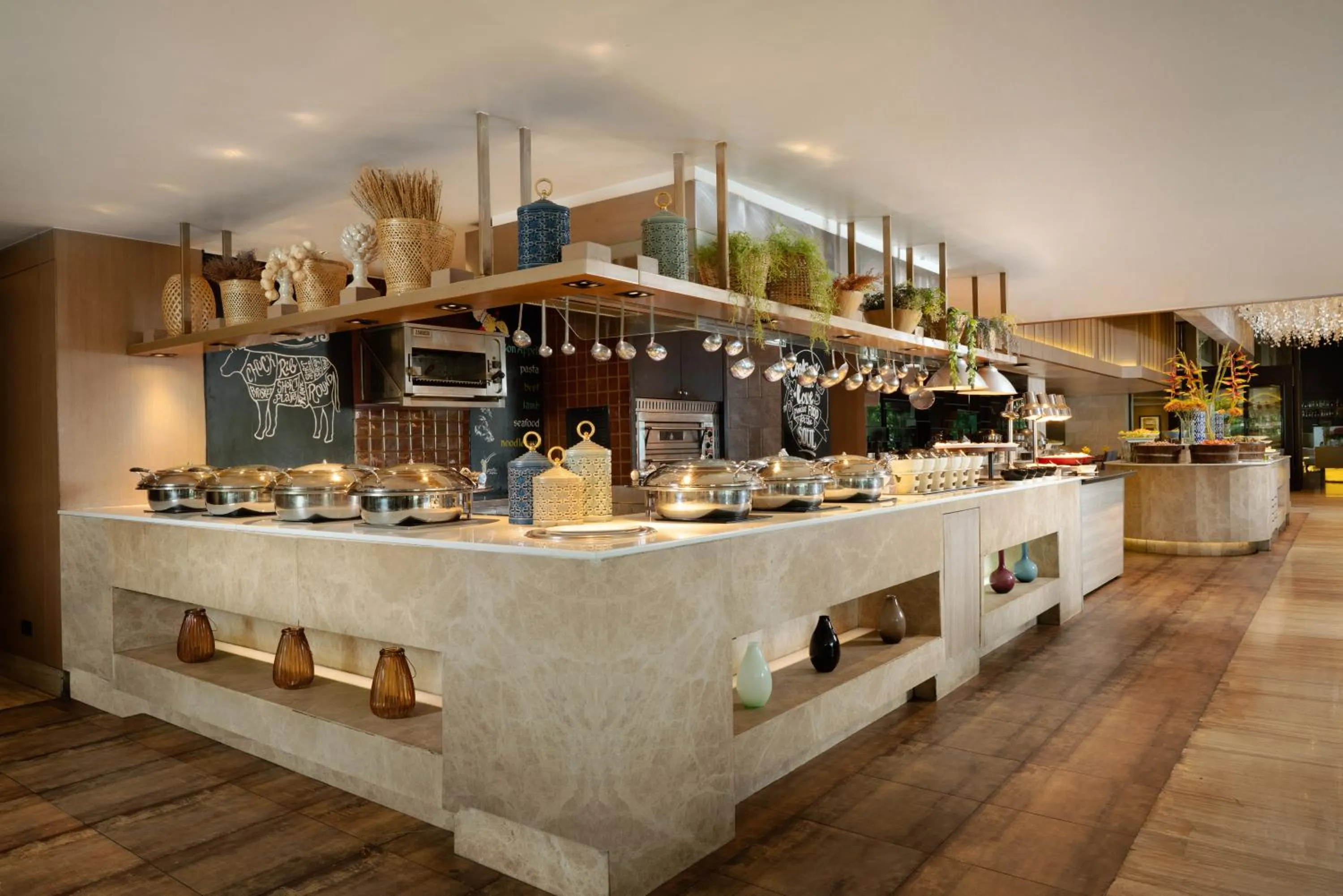 Restaurant/places to eat in Avani Ratchada Bangkok