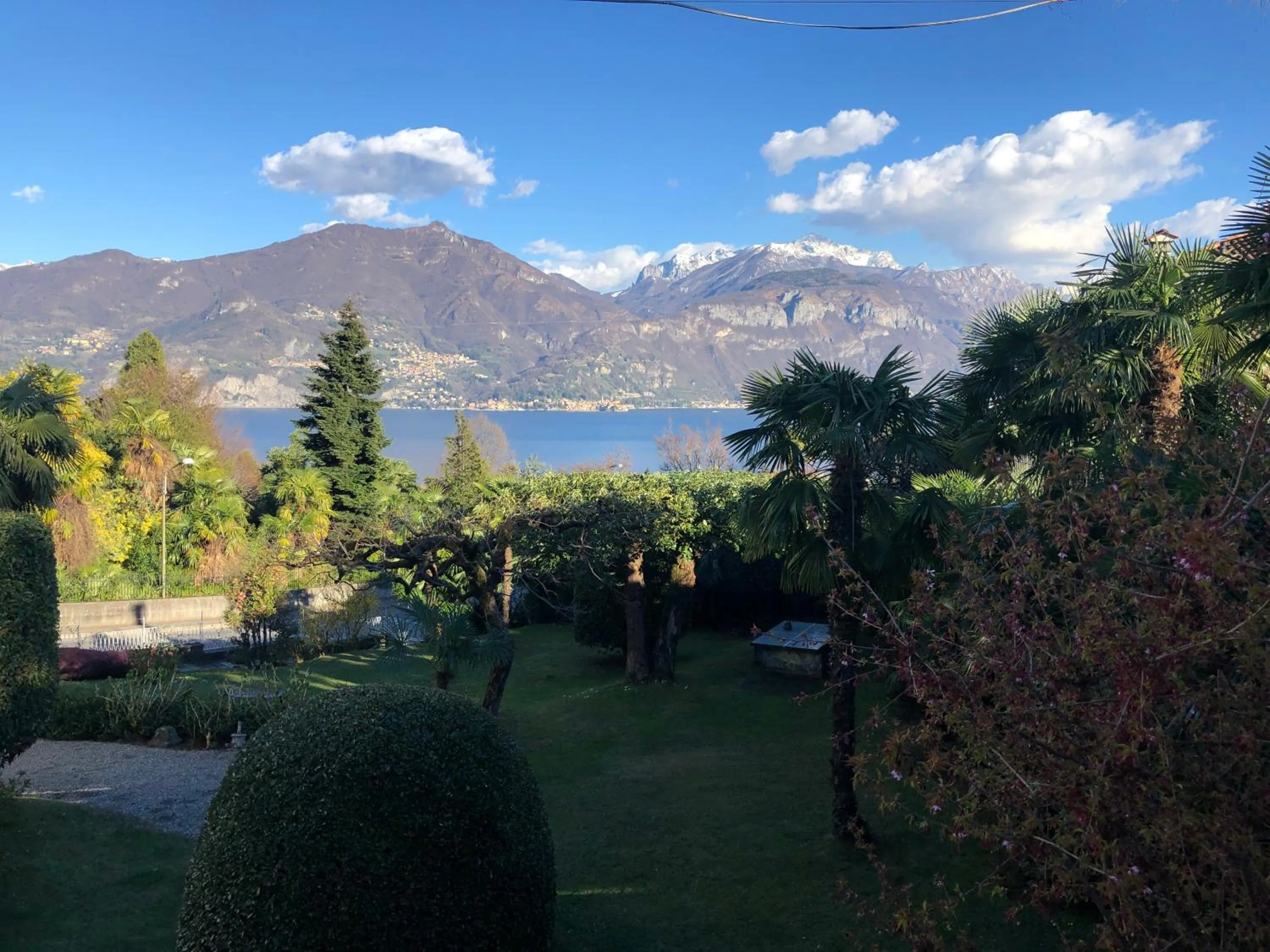 Garden view in Hotel Loveno