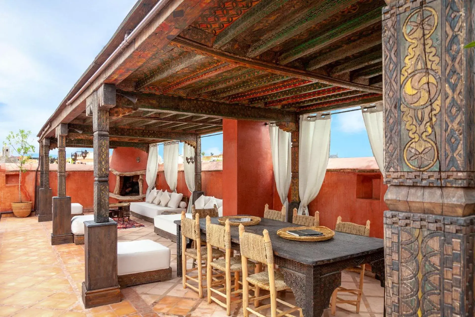 Restaurant/places to eat in Riad Khalifa Restaurant/places to eat in Riad Khalifa