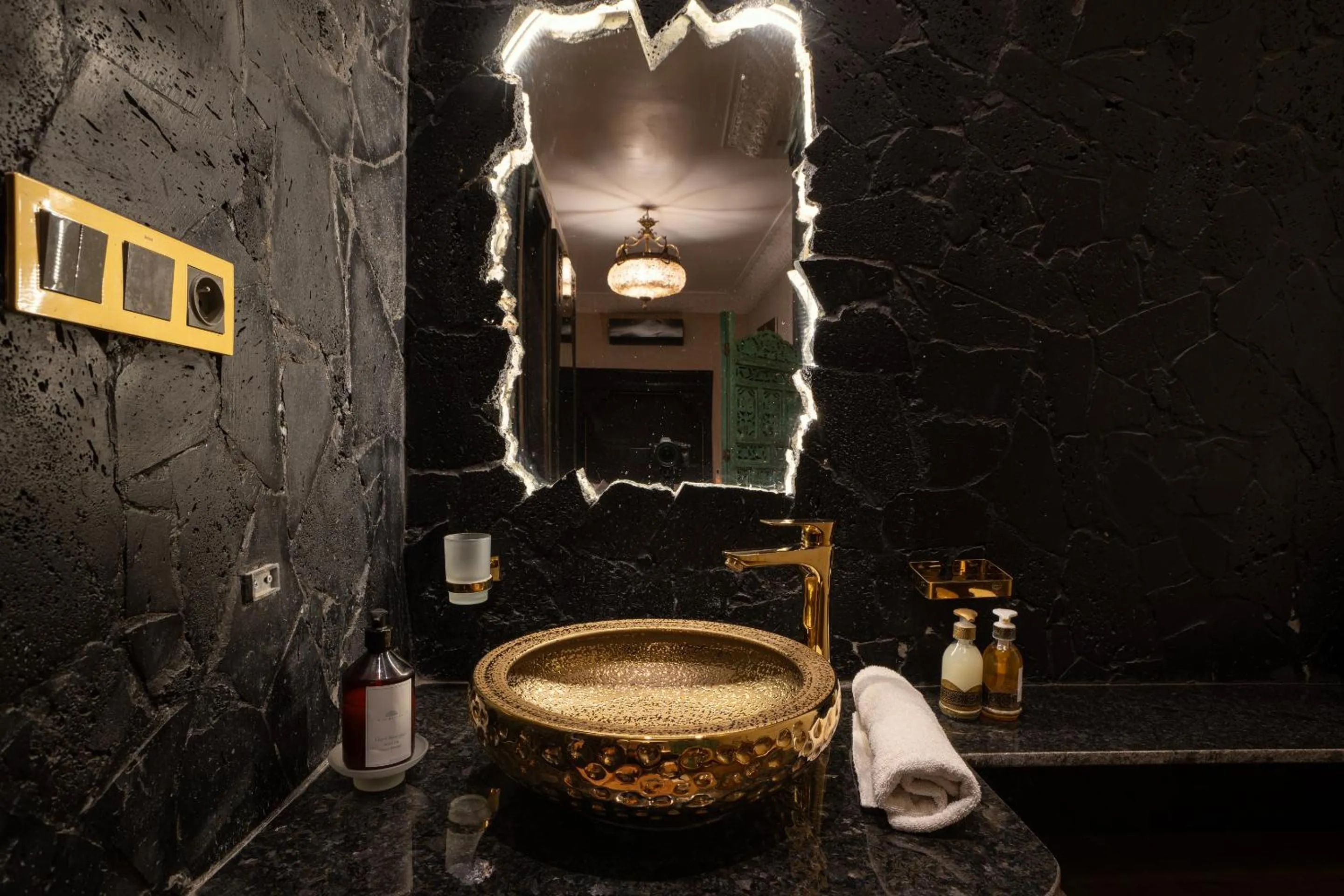 Bathroom in Riad Khalifa