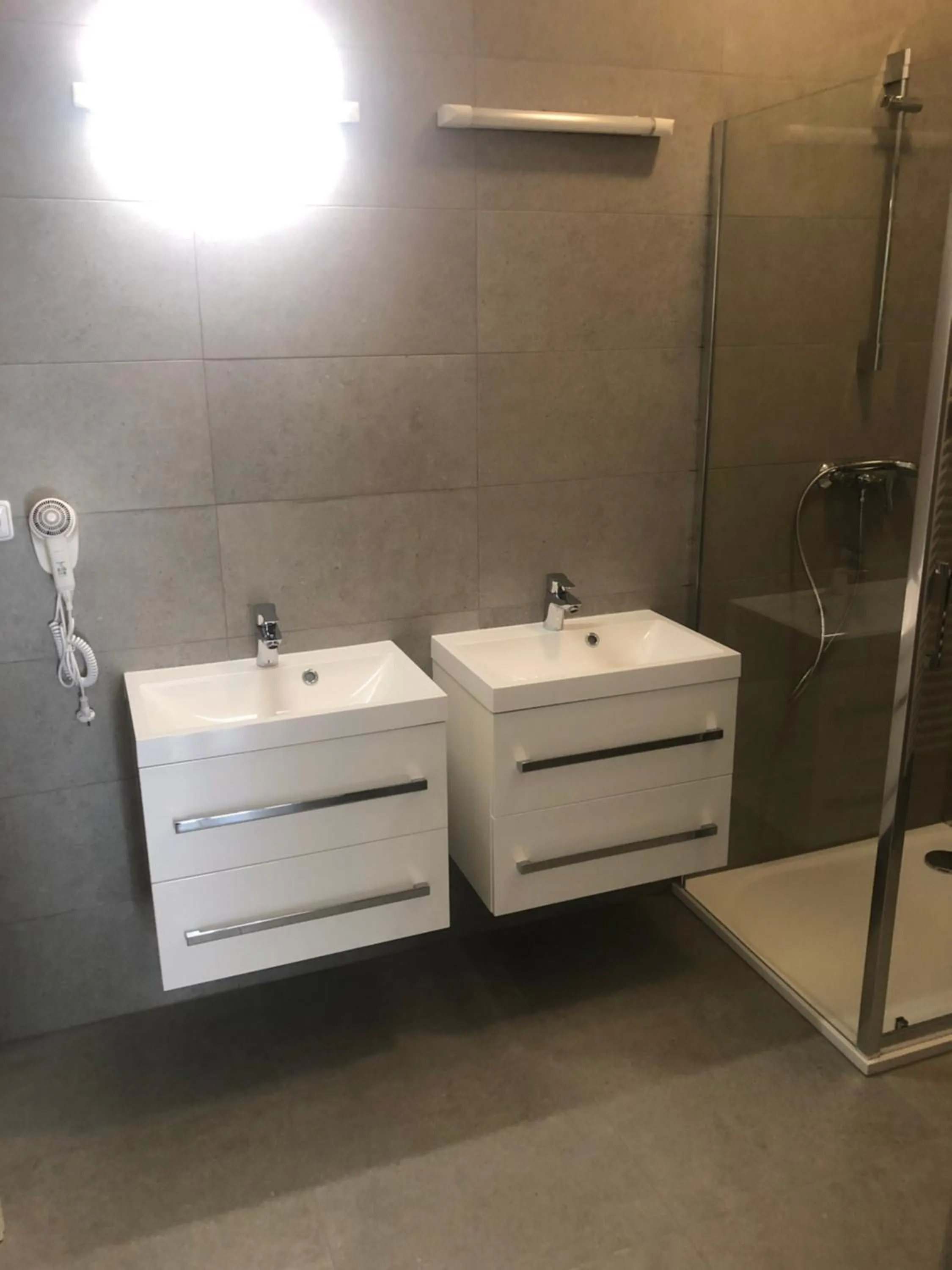 Shower in OLD TOWN SPIRIT