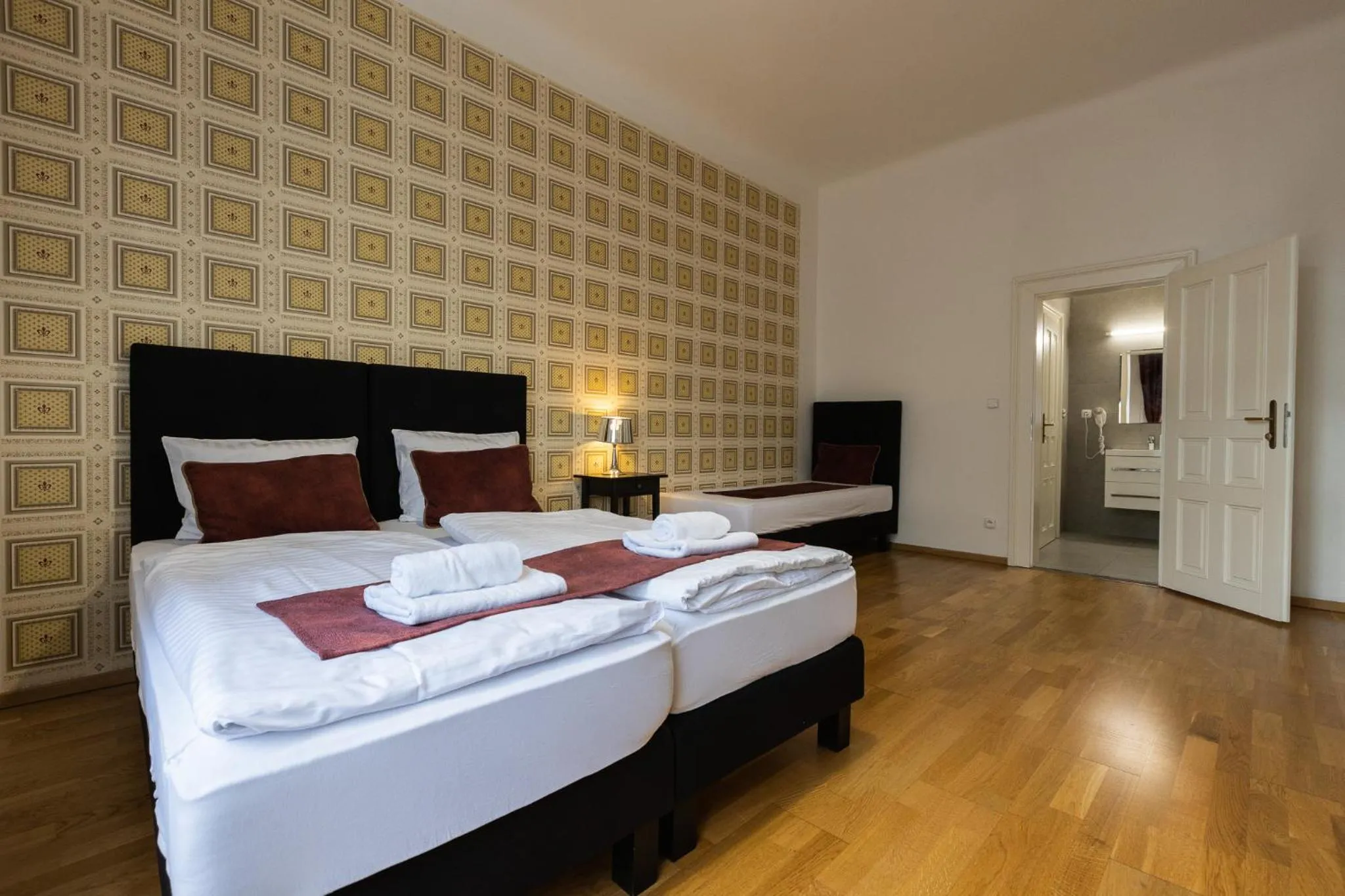 Bed in OLD TOWN SPIRIT