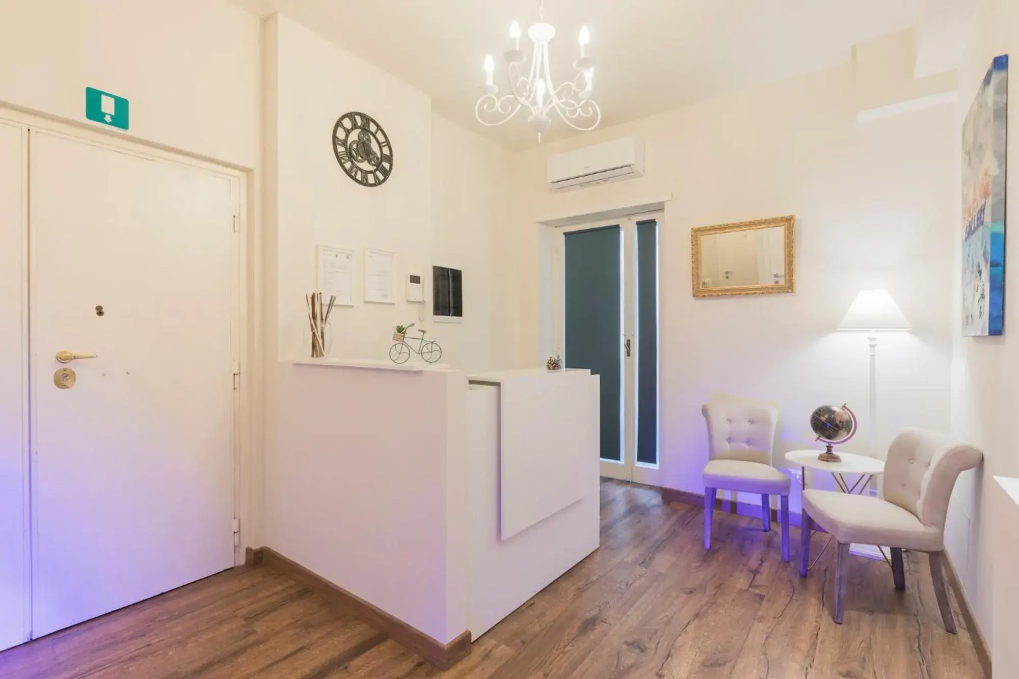 Lobby or reception in Trastevere Gallery Suites Lobby or reception in Trastevere Gallery Suites