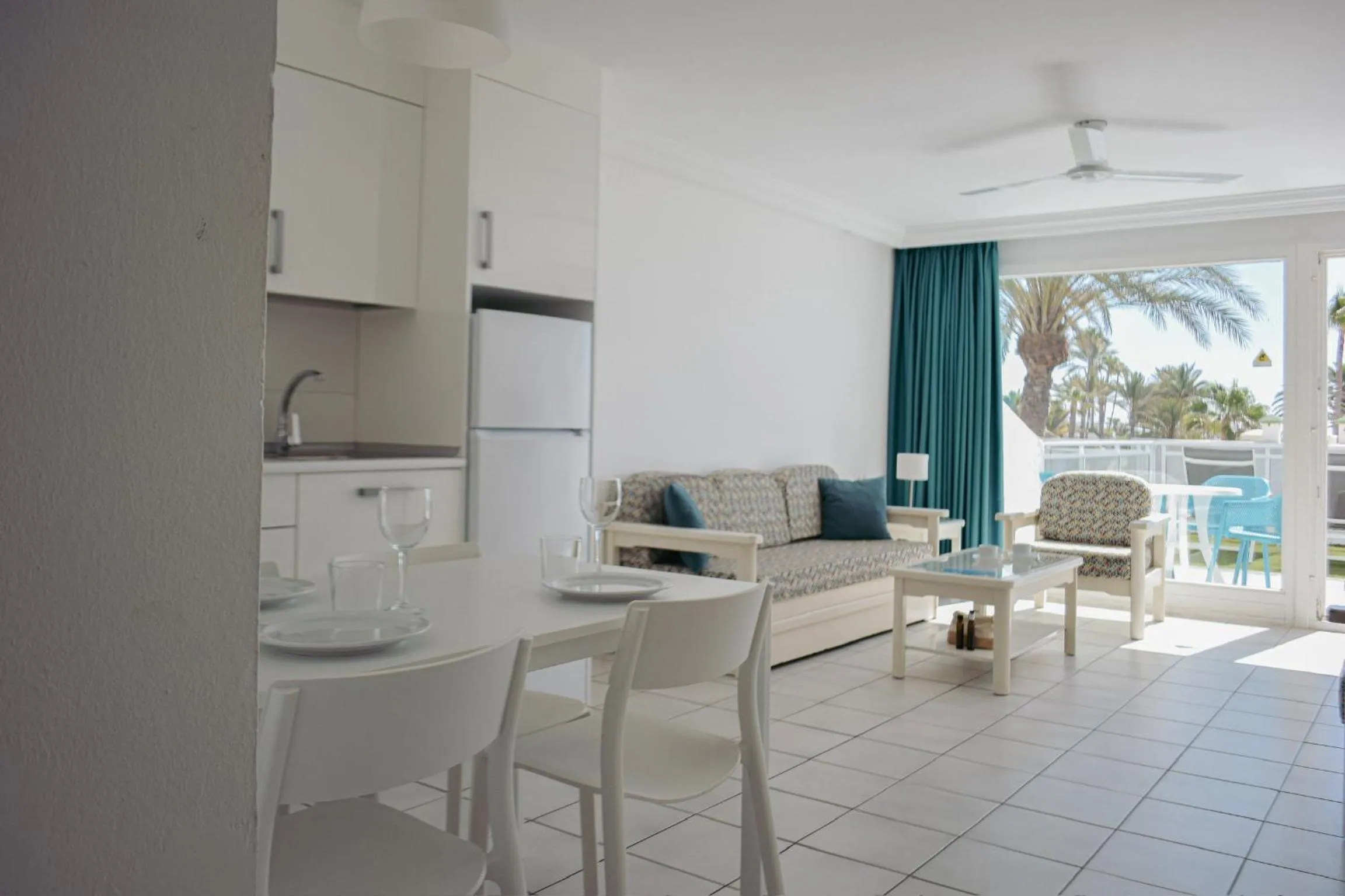 Kitchen or kitchenette in Acapulco Ocean View