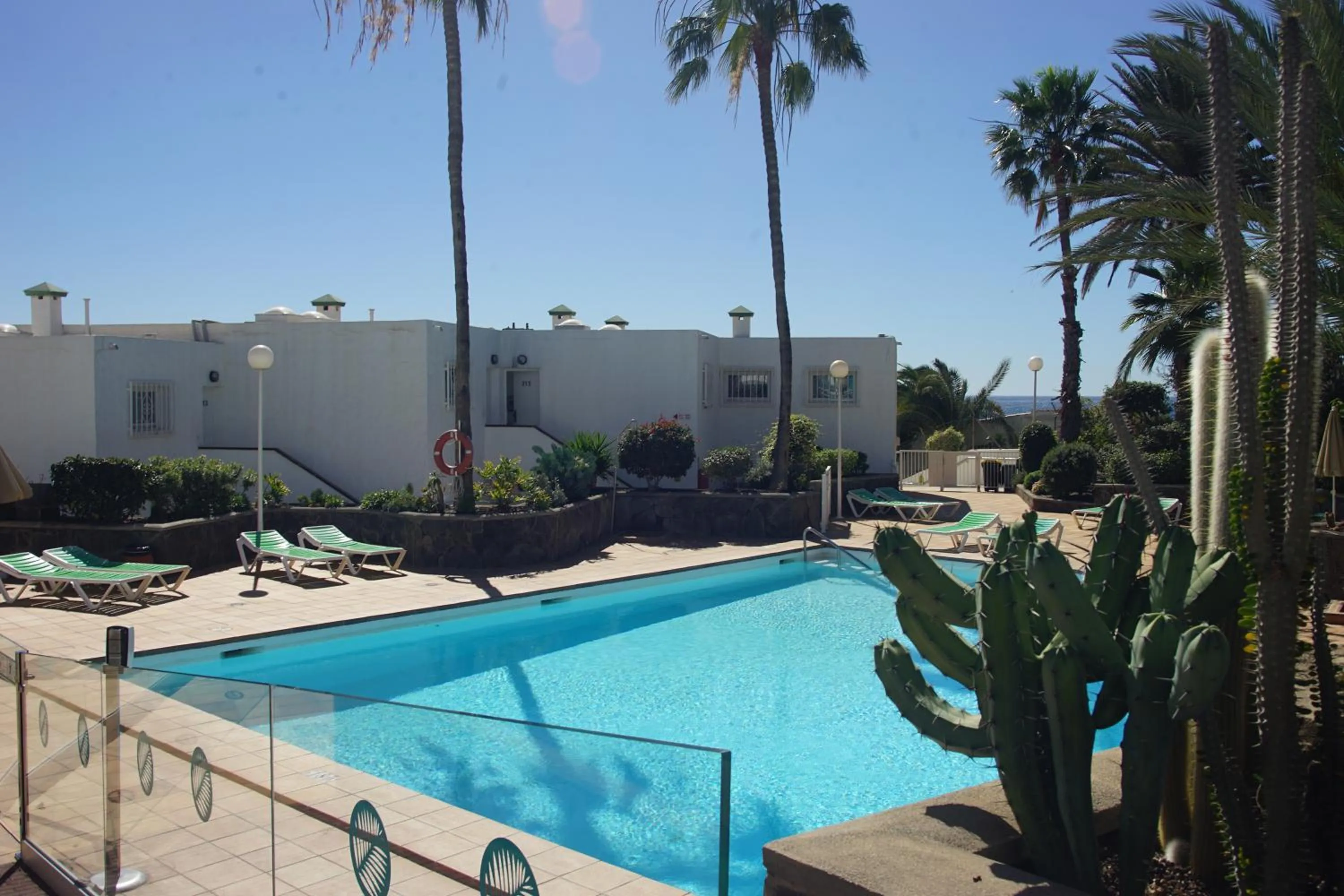 Swimming pool in Acapulco Ocean View