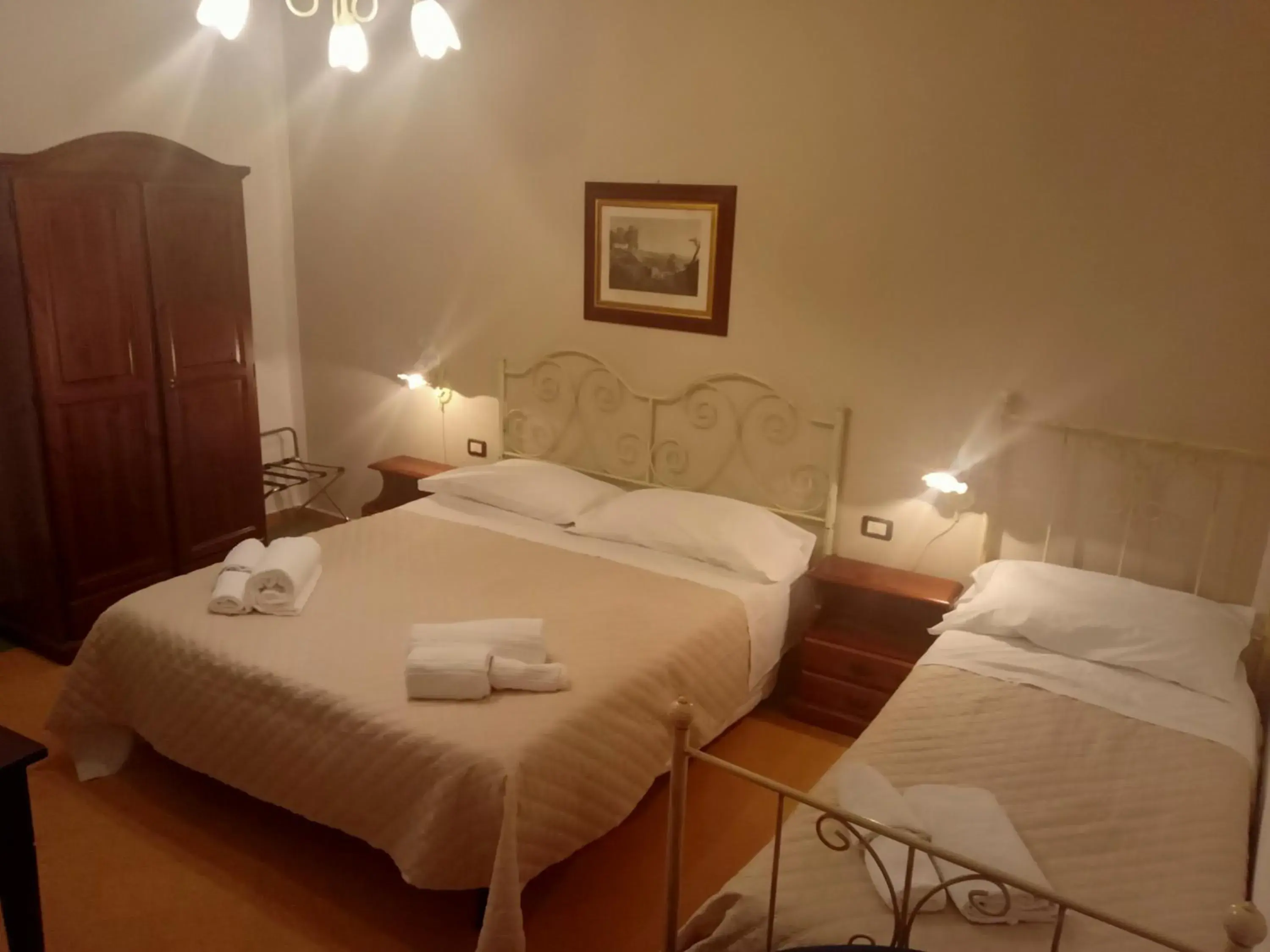 Large Double Room in I Tetti di Girgenti Large Double Room in I Tetti di Girgenti