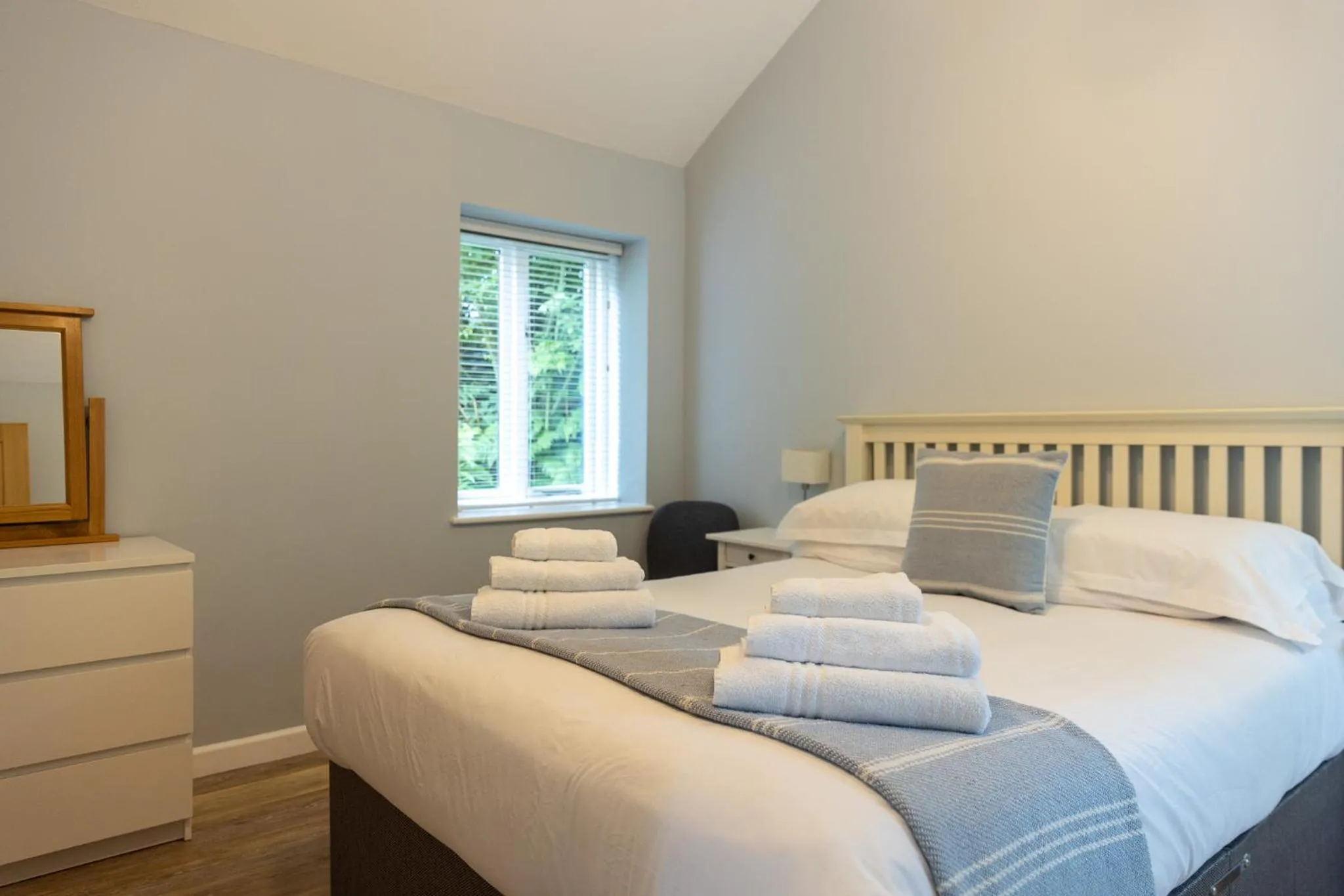 Bedroom, Bed in Welsh Marches at Upper Glyn Farm