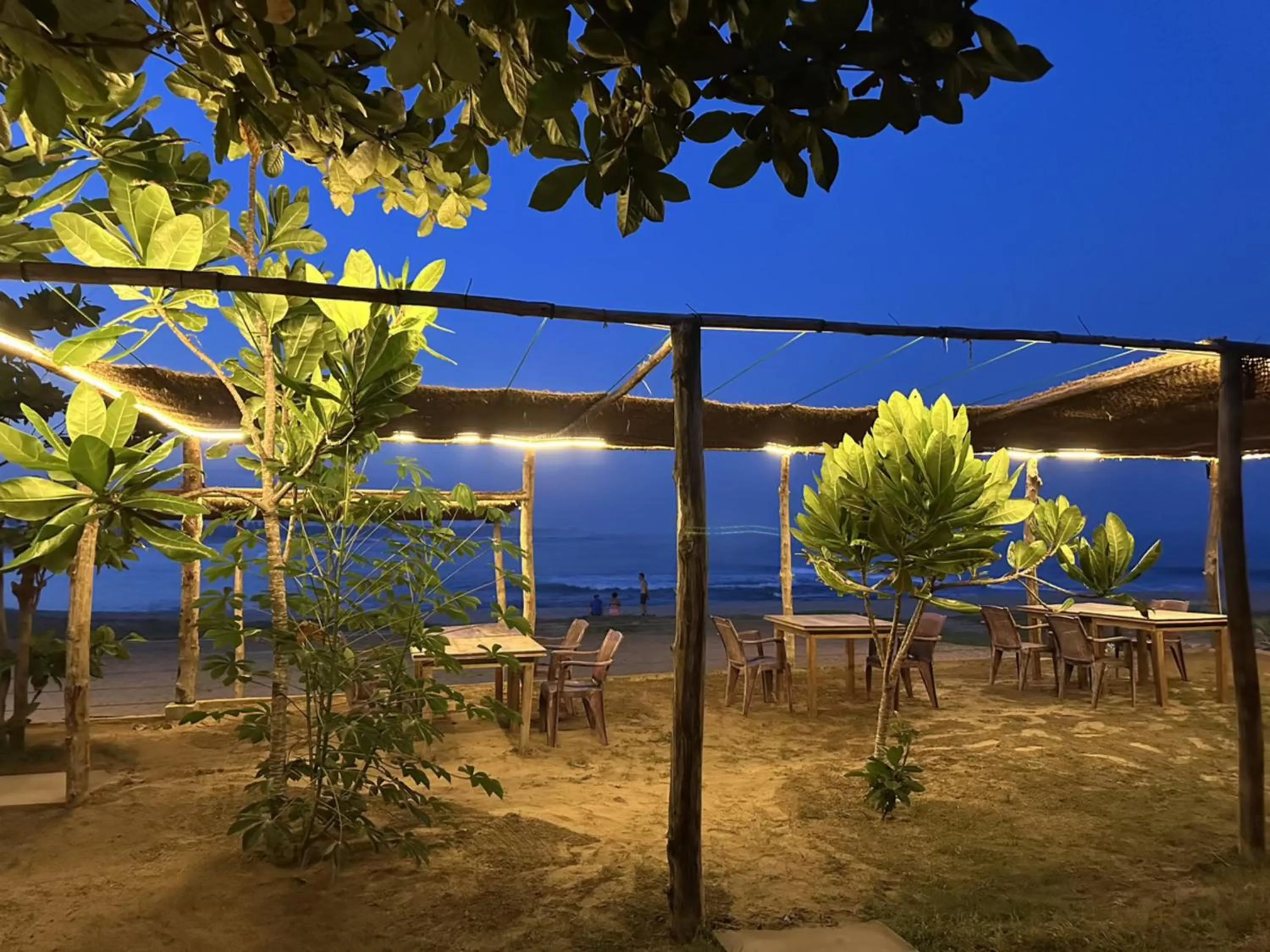 Restaurant/places to eat in Blue Waters