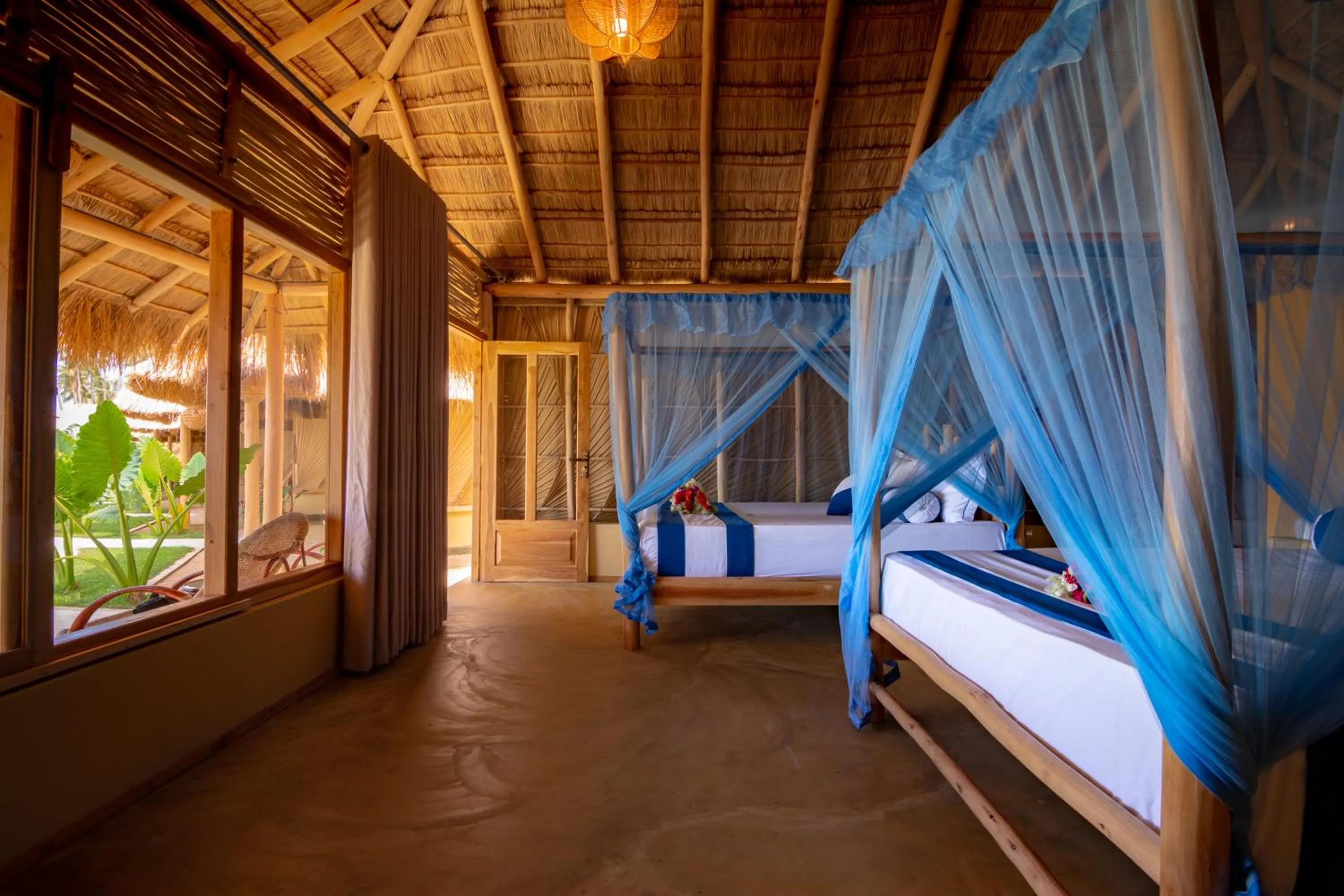 Property building, Bed in Blue Waters