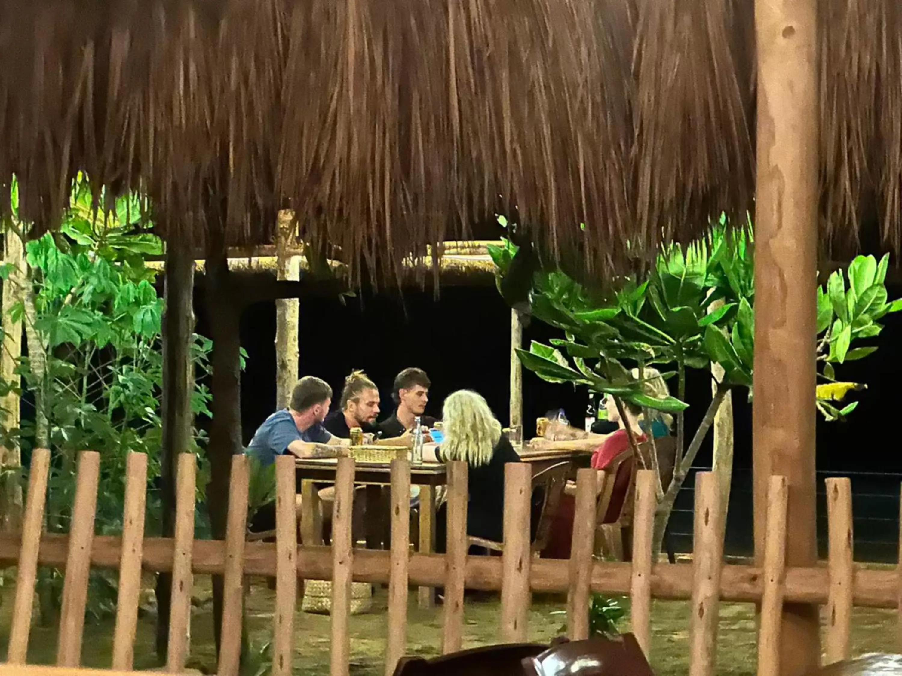 Restaurant/places to eat in Blue Waters