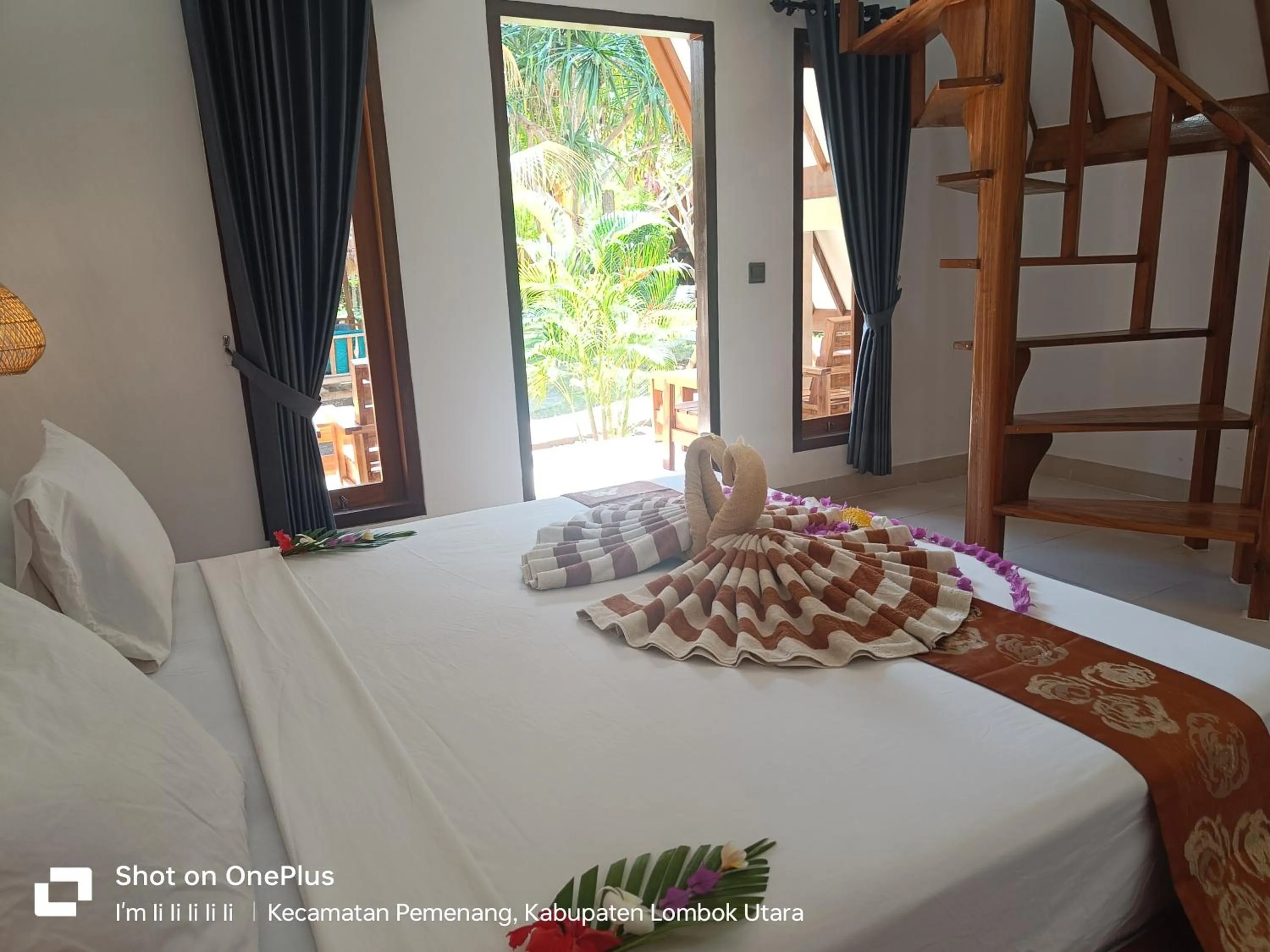 Bedroom, Bed in Lucy's Garden Hotel