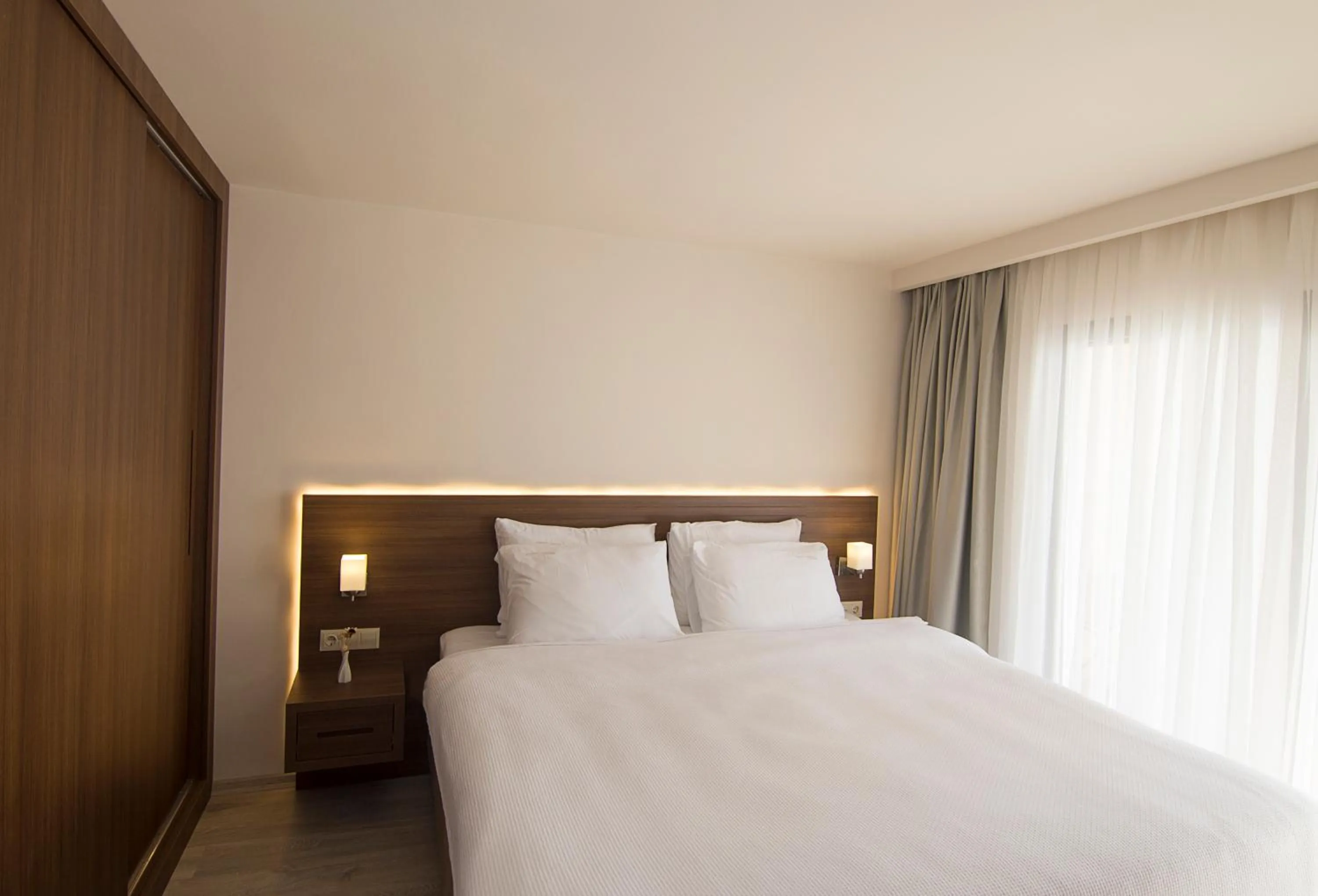 Bedroom, Bed in Neopol Hotel