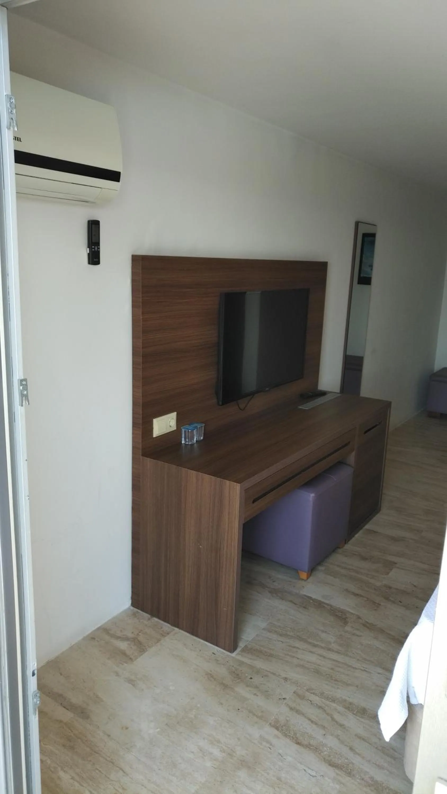 Seating area in Neopol Hotel