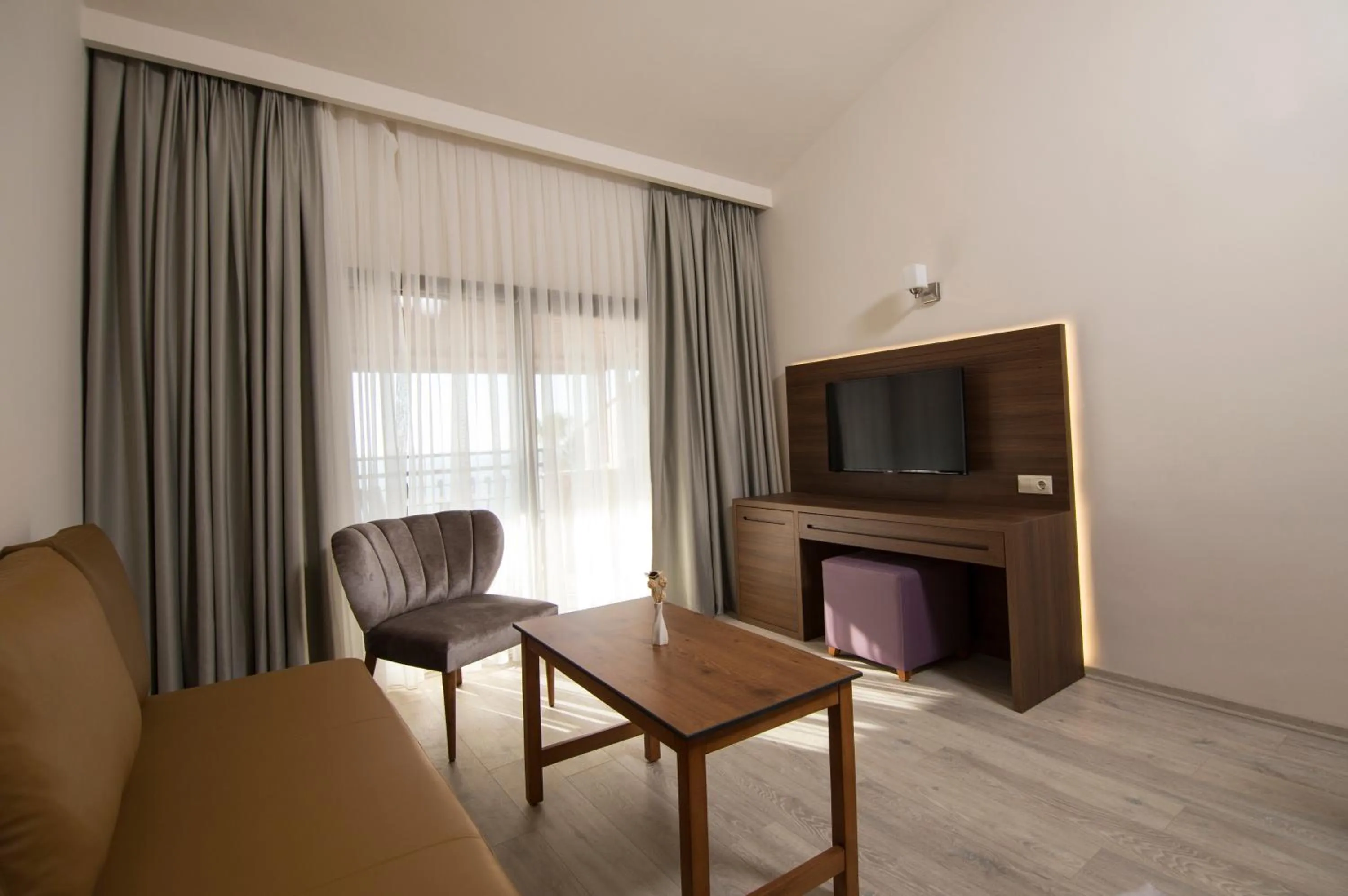 Living room in Neopol Hotel