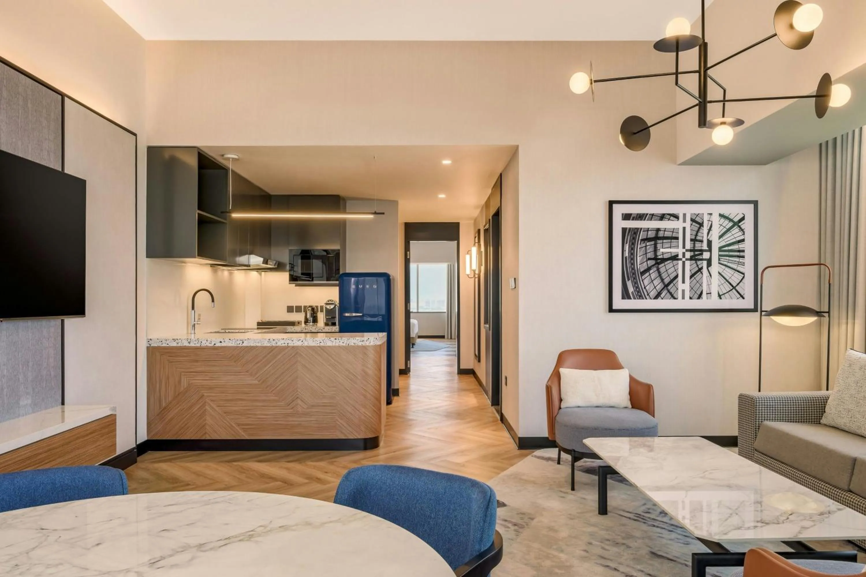 Living room, Bed in Sheraton Mall of the Emirates Hotel, Dubai