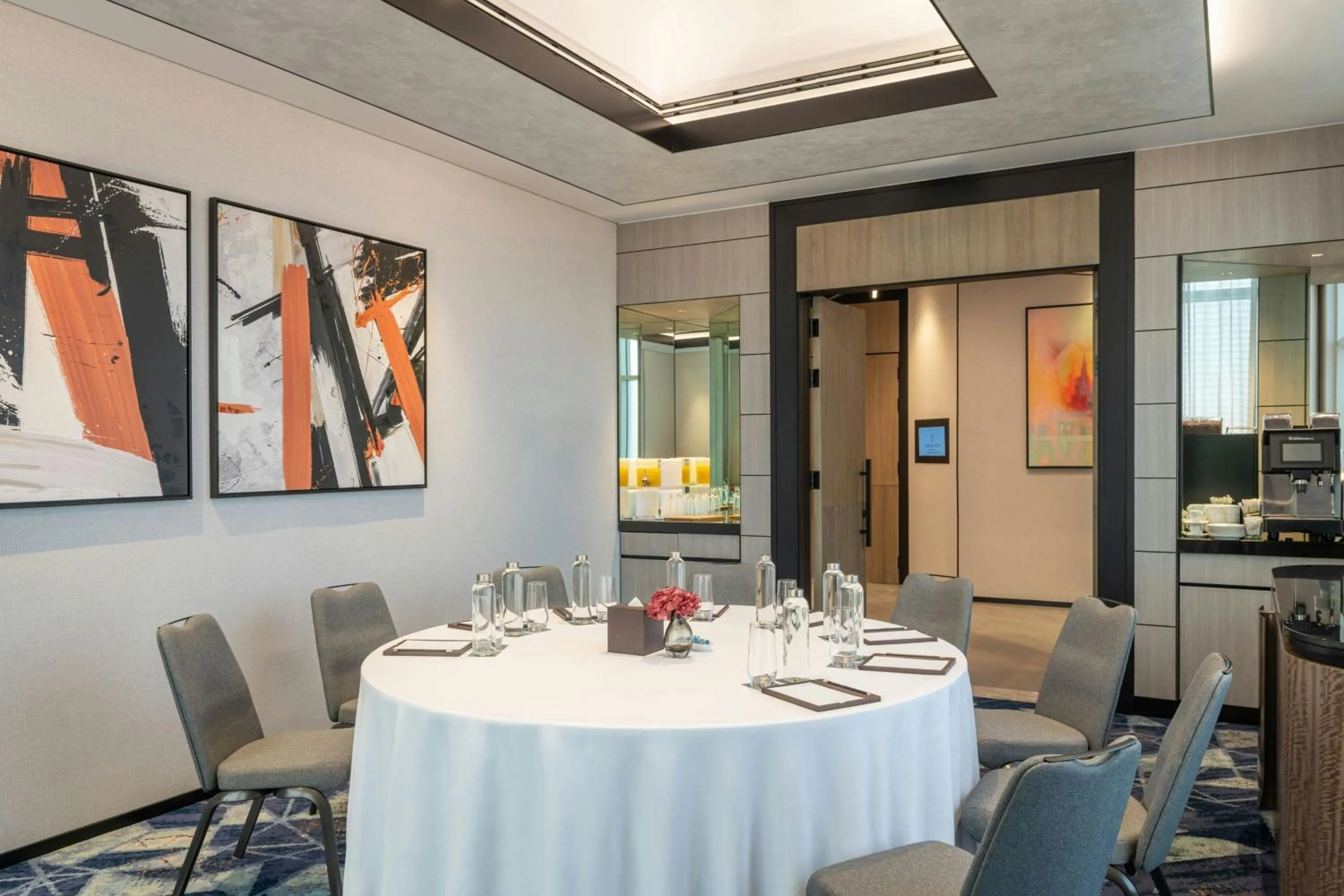 Lounge or bar in Sheraton Mall of the Emirates Hotel, Dubai