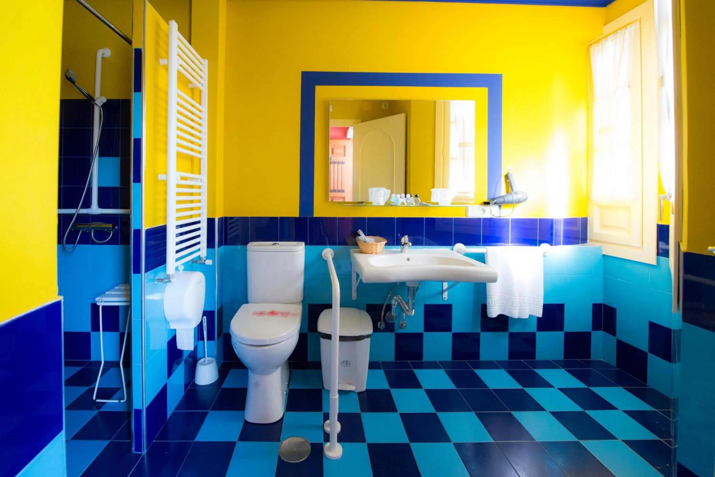 Bathroom in Los Arcos