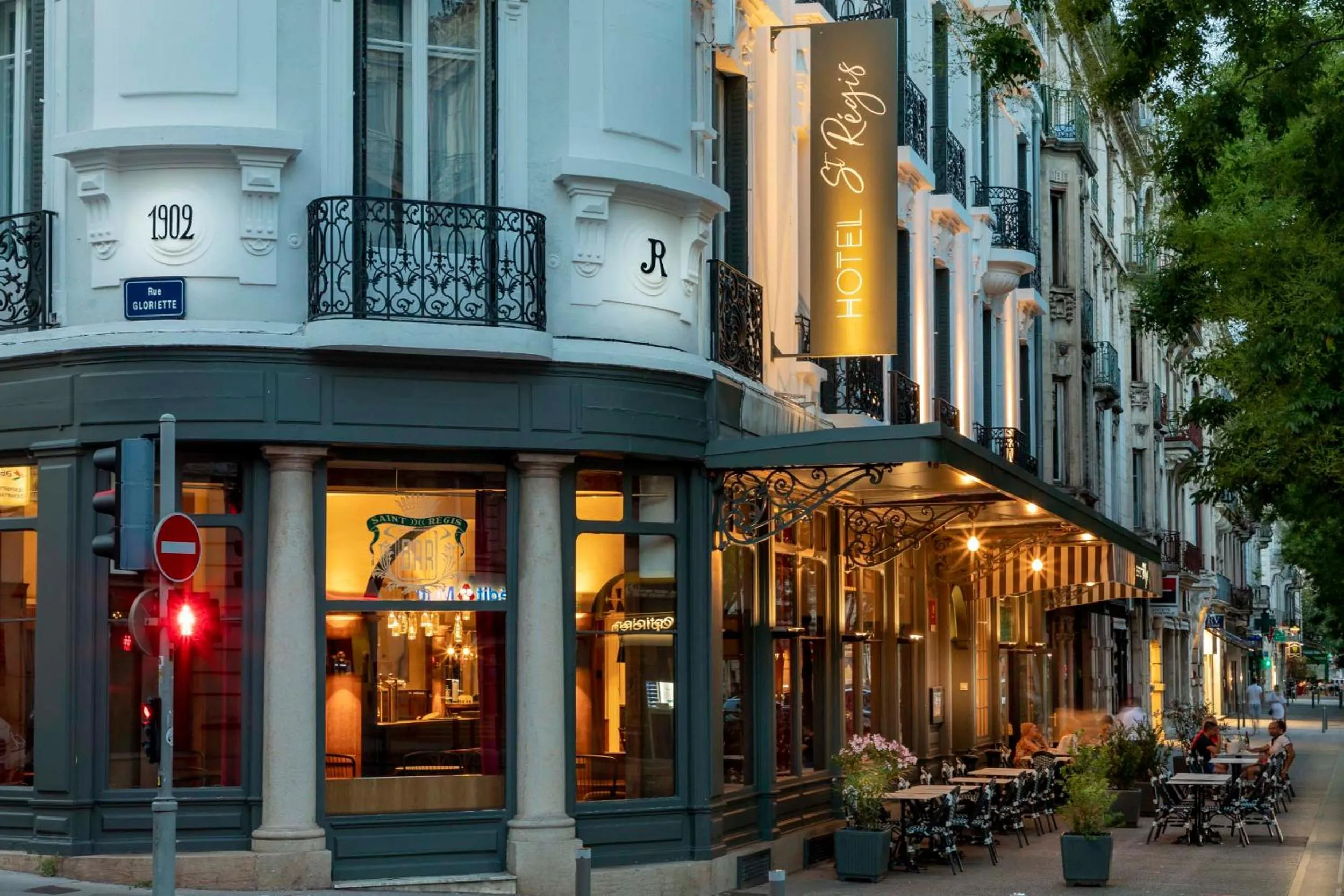 Patio in Hotel Saint Regis