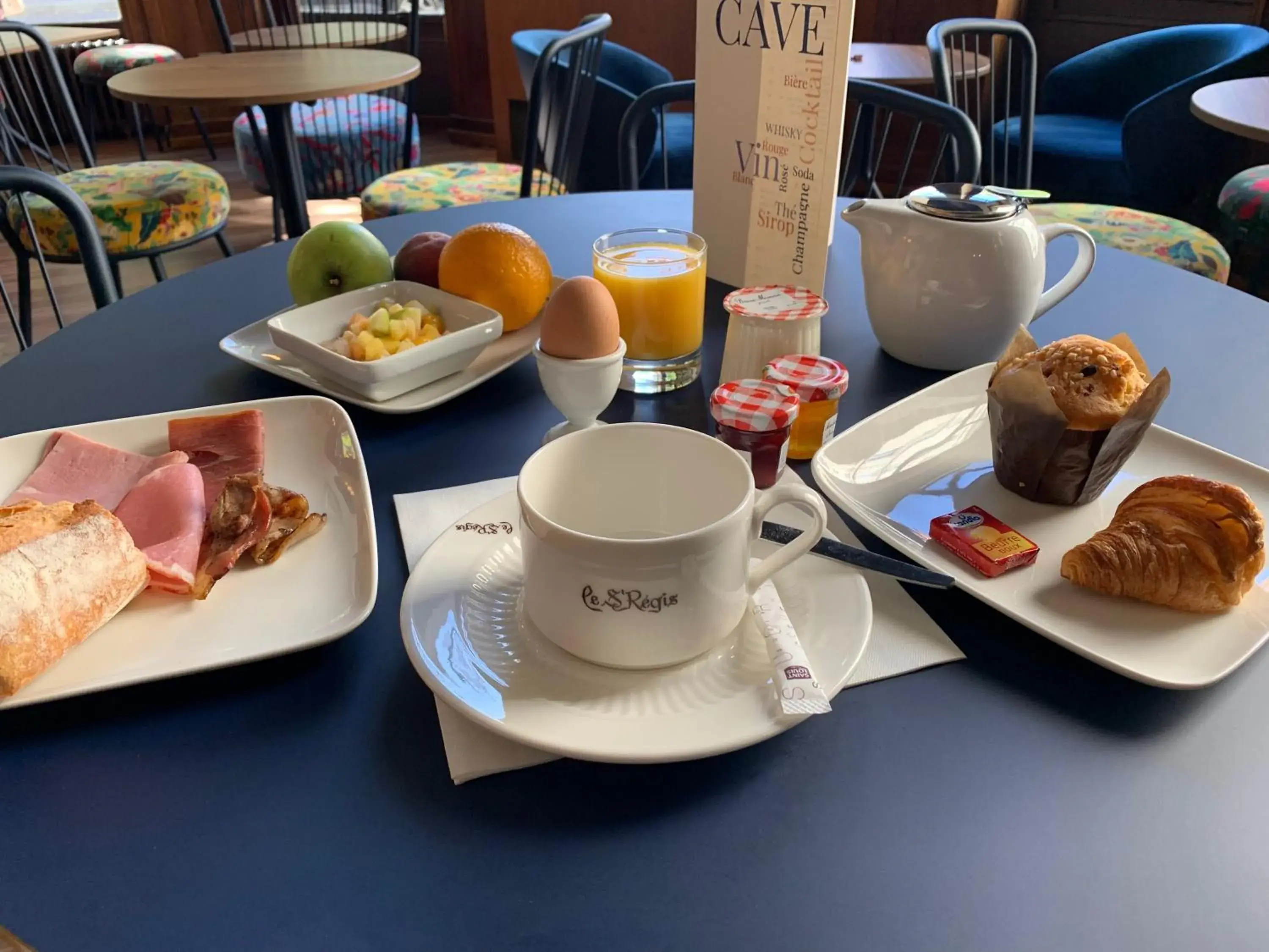 Breakfast in Hotel Saint Regis Breakfast in Hotel Saint Regis