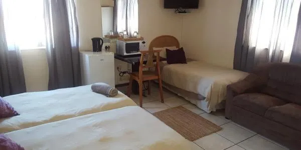 Bed in Lodge Strand (The)