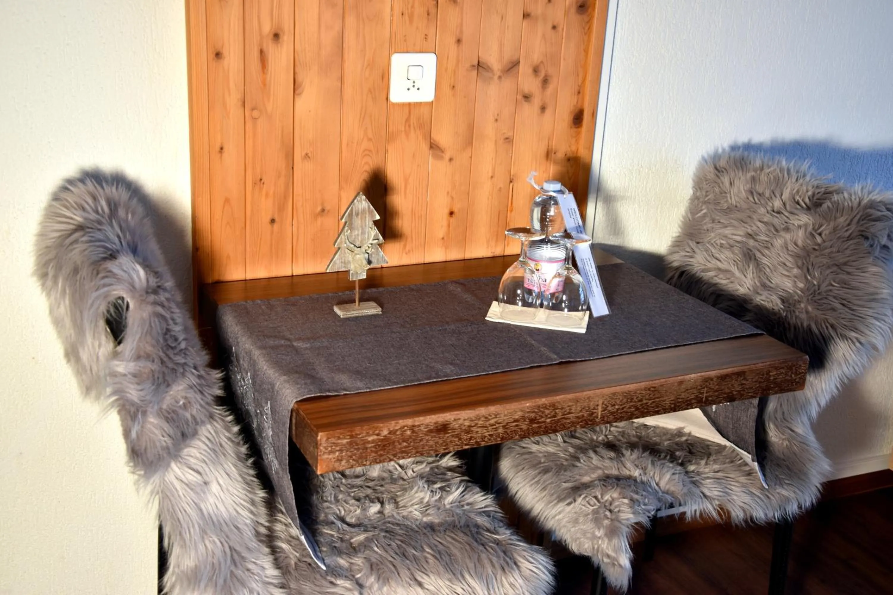 Photo of the whole room in Hotel Cabana