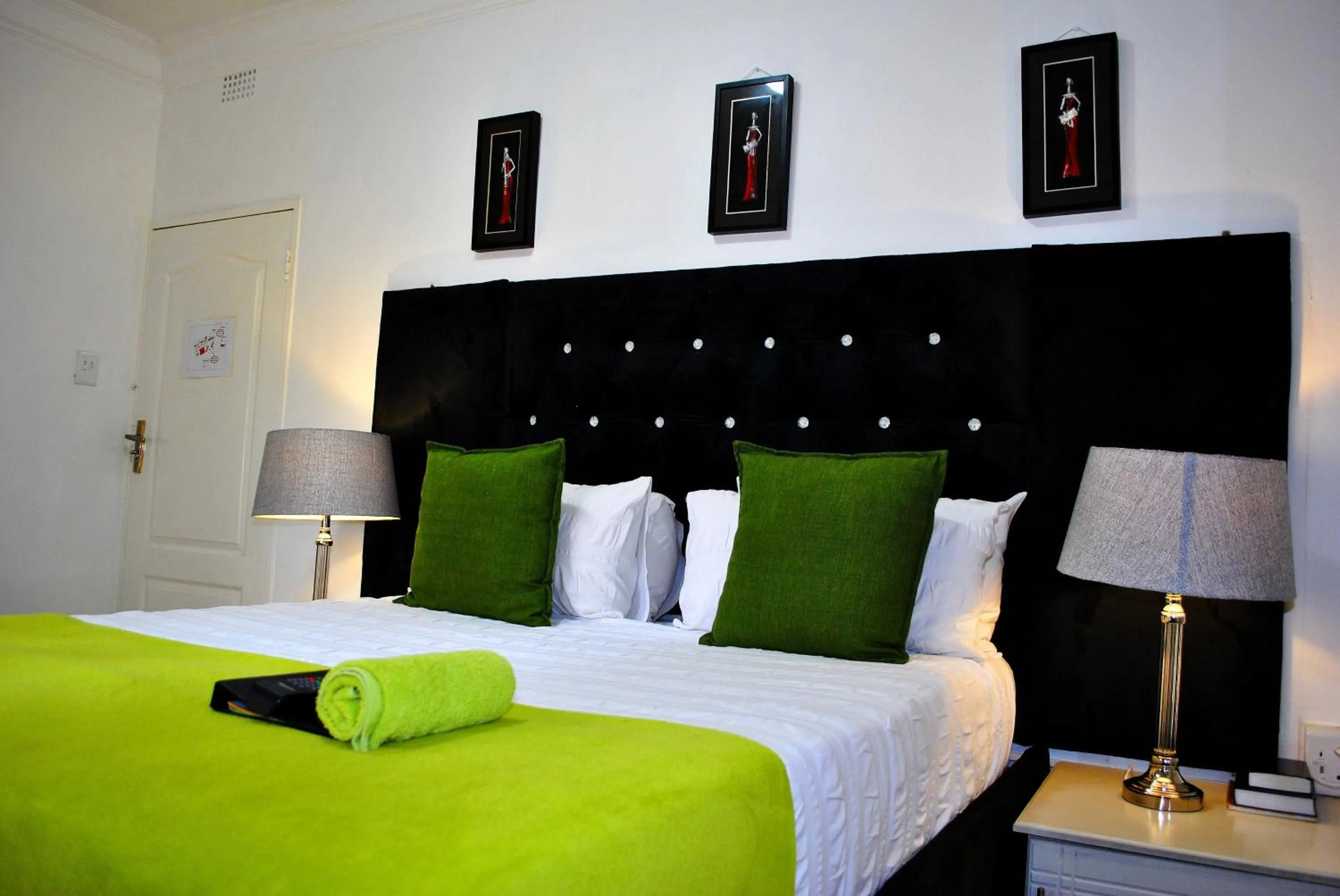 Lapologa Bed & Breakfast