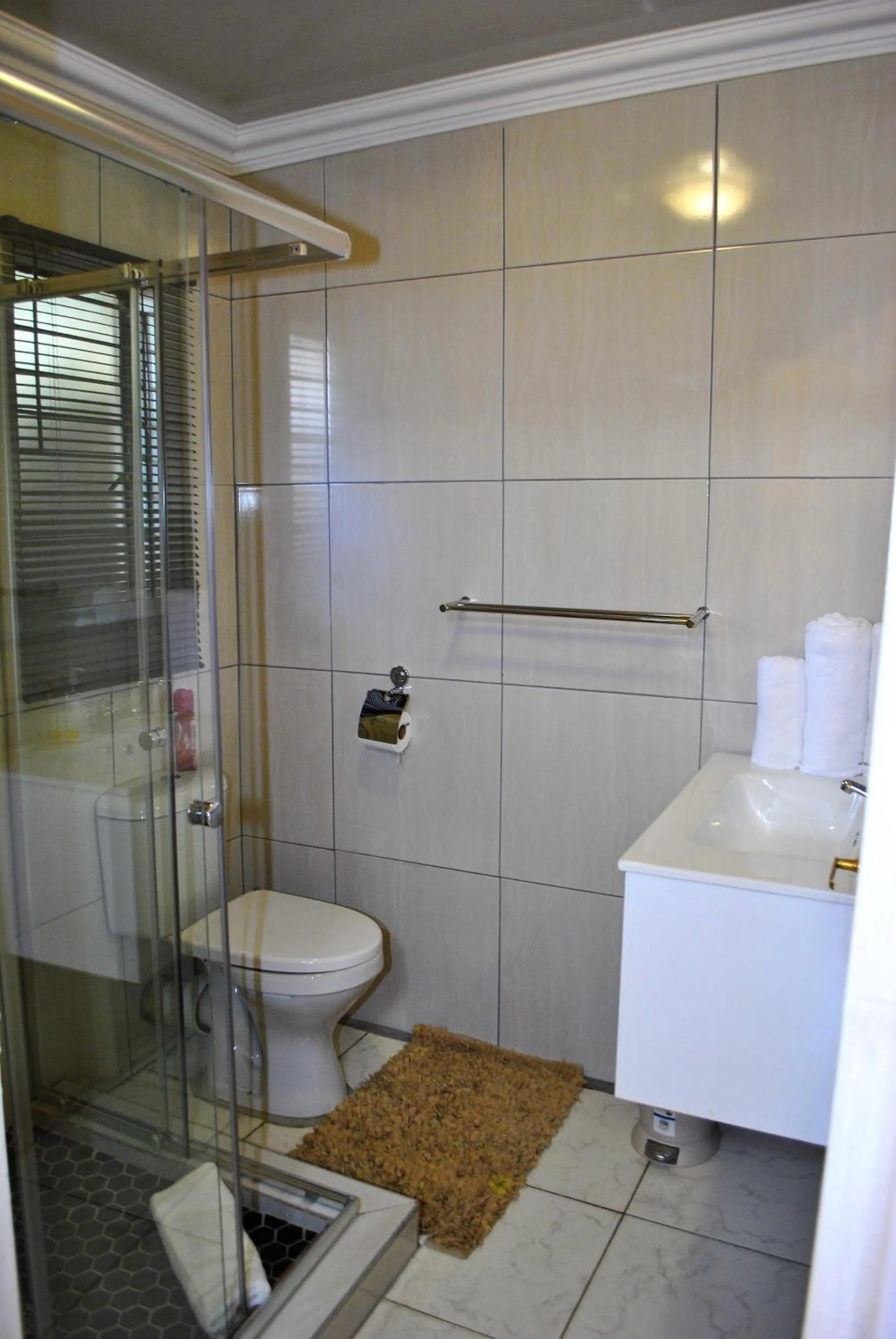 Bathroom in Lapologa Bed & Breakfast