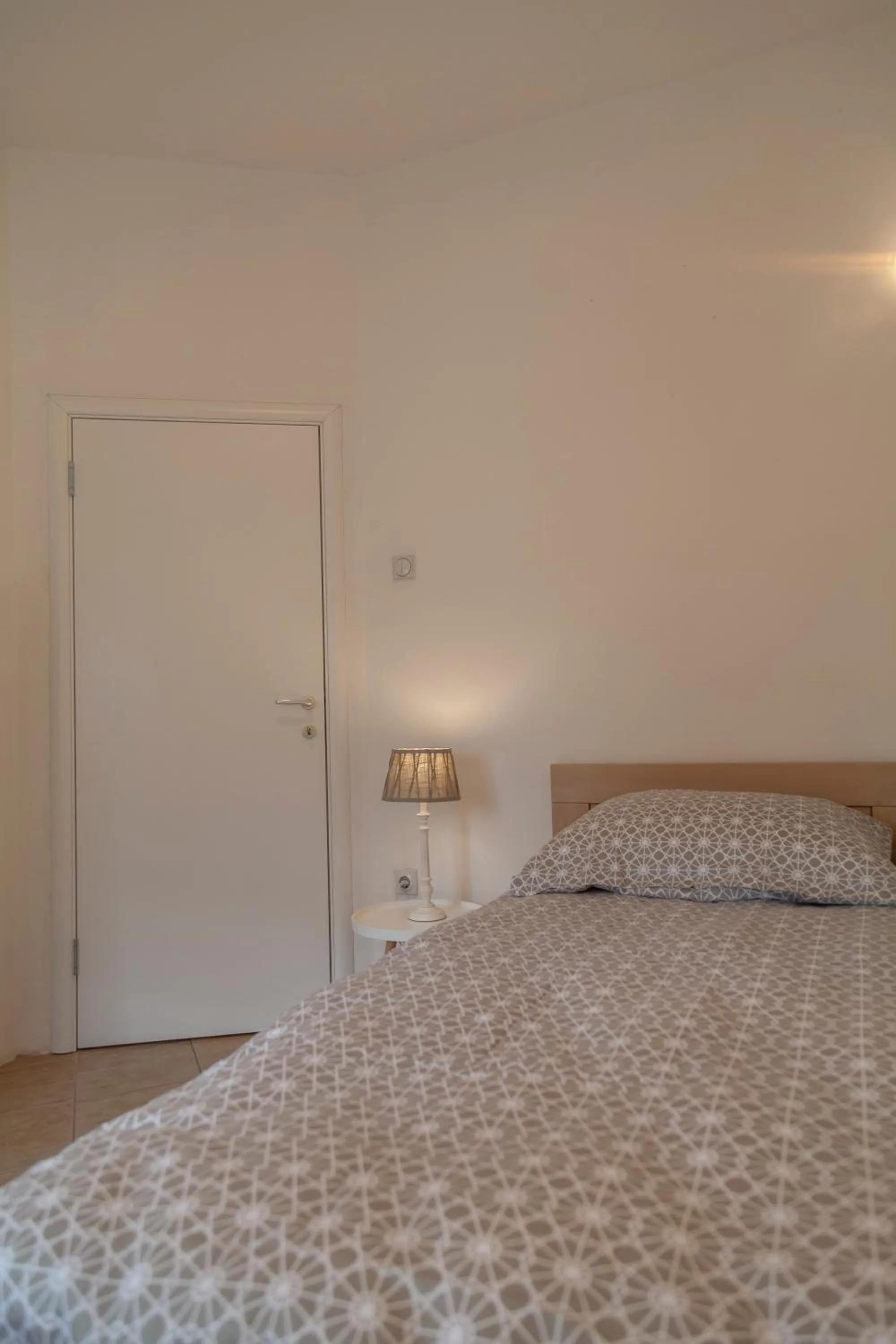 Bed in DC Executive Homes