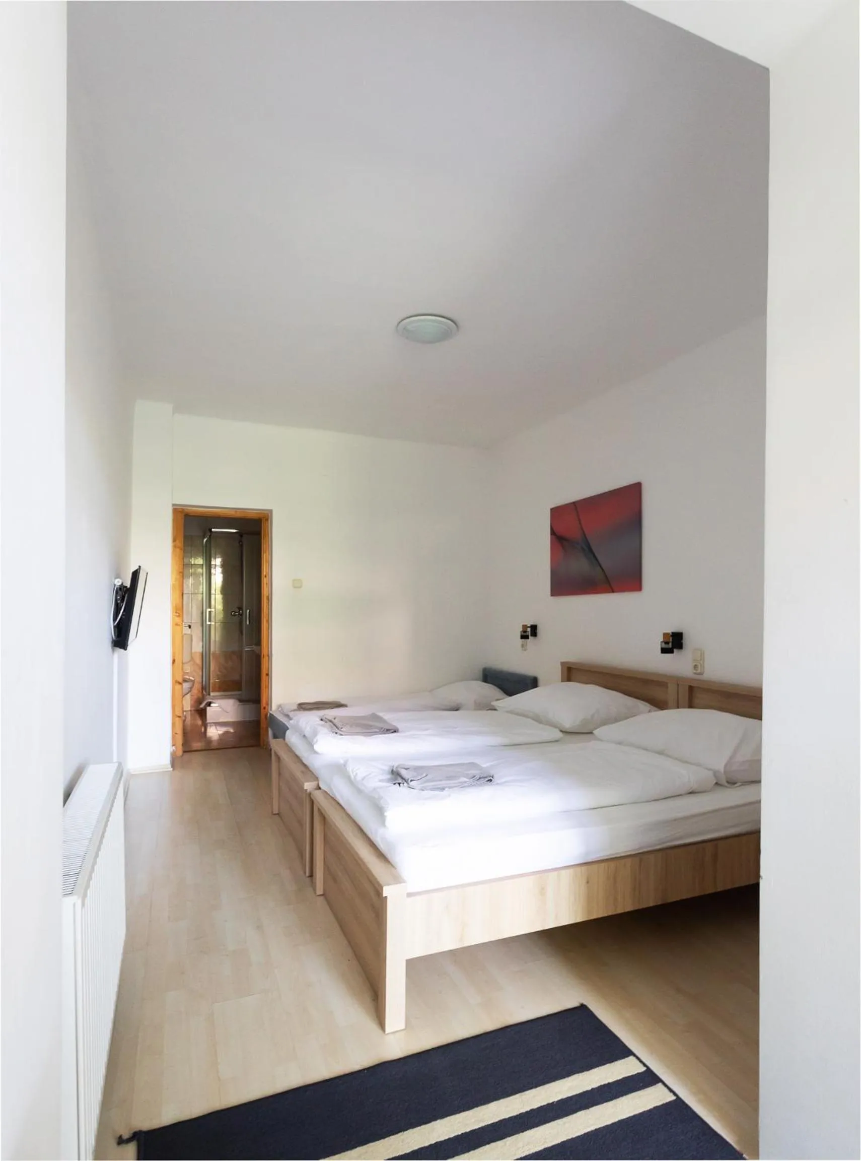 Photo of the whole room, Bed in Platán Garden & Rooms Zamárdi - volt Hotel Platán