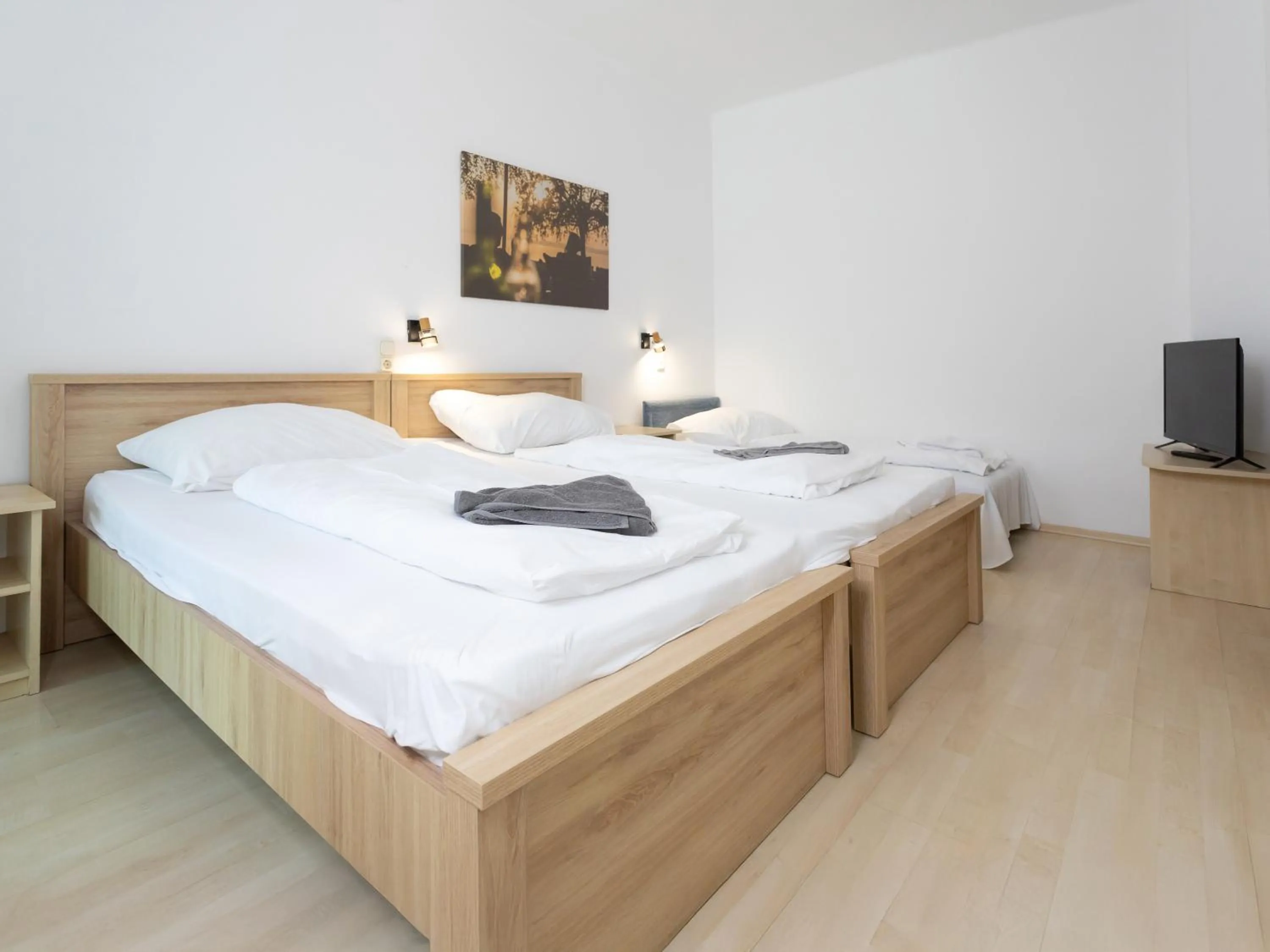 Photo of the whole room, Bed in Platán Garden & Rooms Zamárdi - volt Hotel Platán