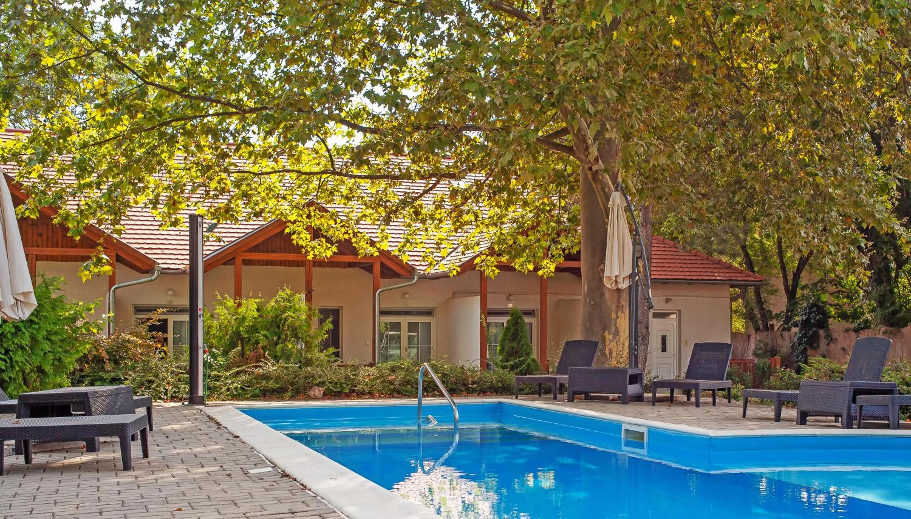 Property building in Platán Garden & Rooms Zamárdi - volt Hotel Platán